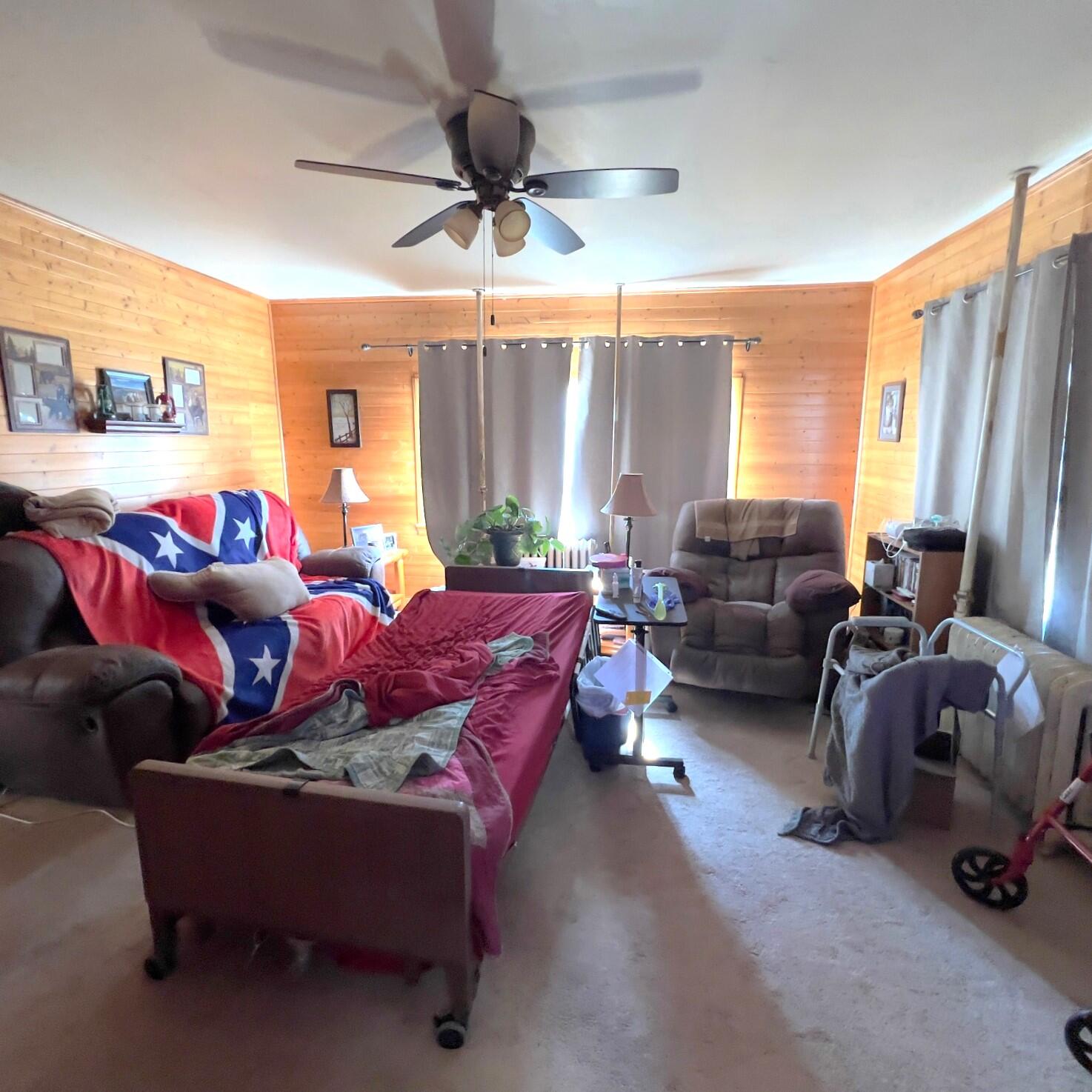407 Barry Street Property Photo 9