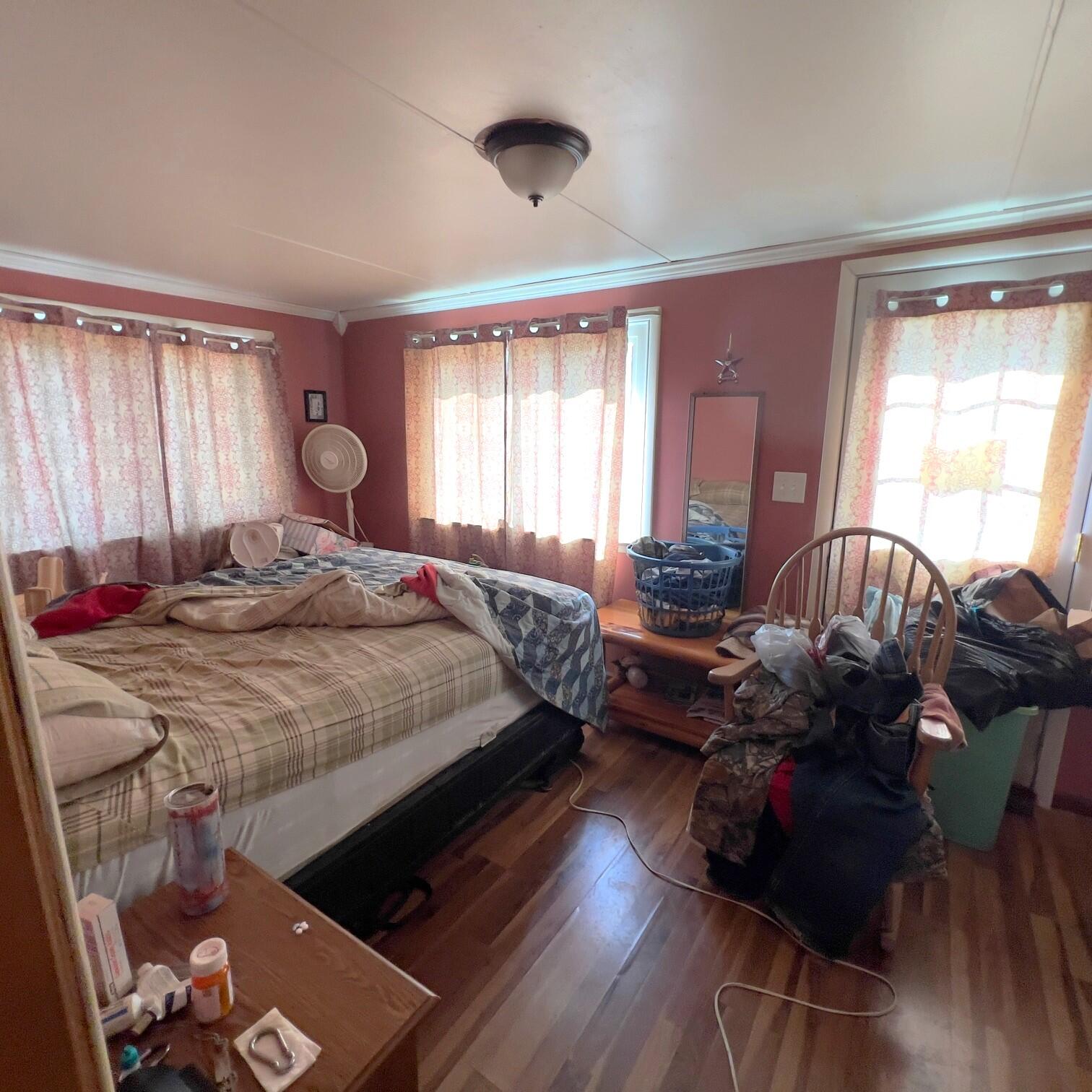 407 Barry Street Property Photo 11