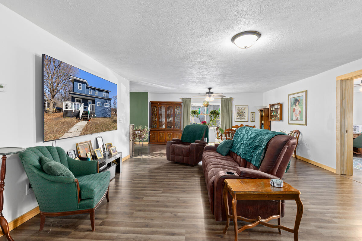 101 River Court Property Photo 3
