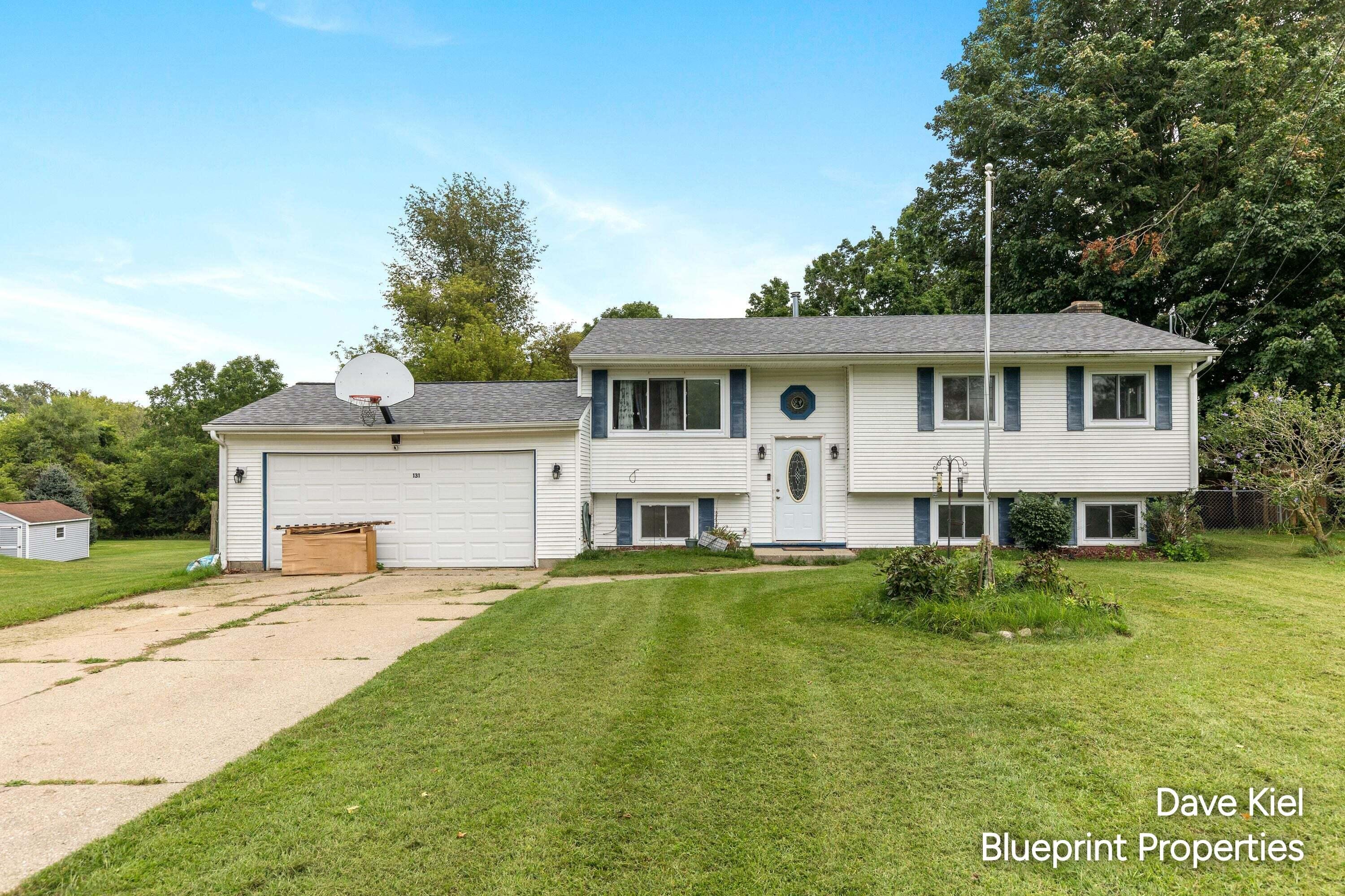 131 Manor Drive Property Photo 1