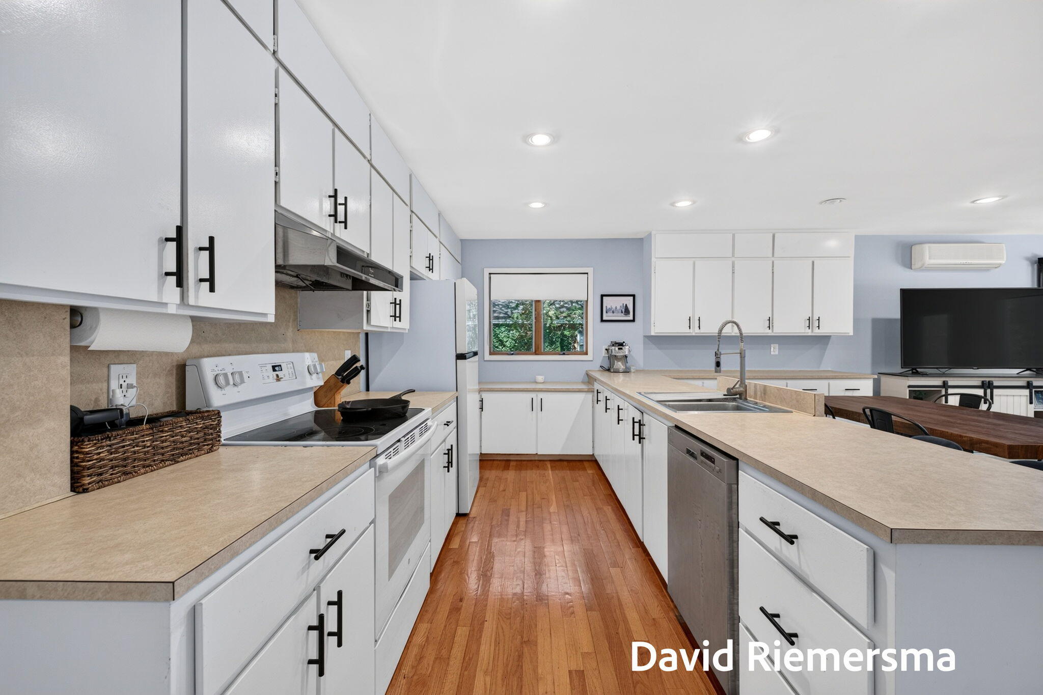 14254 Green Street Property Photo 40