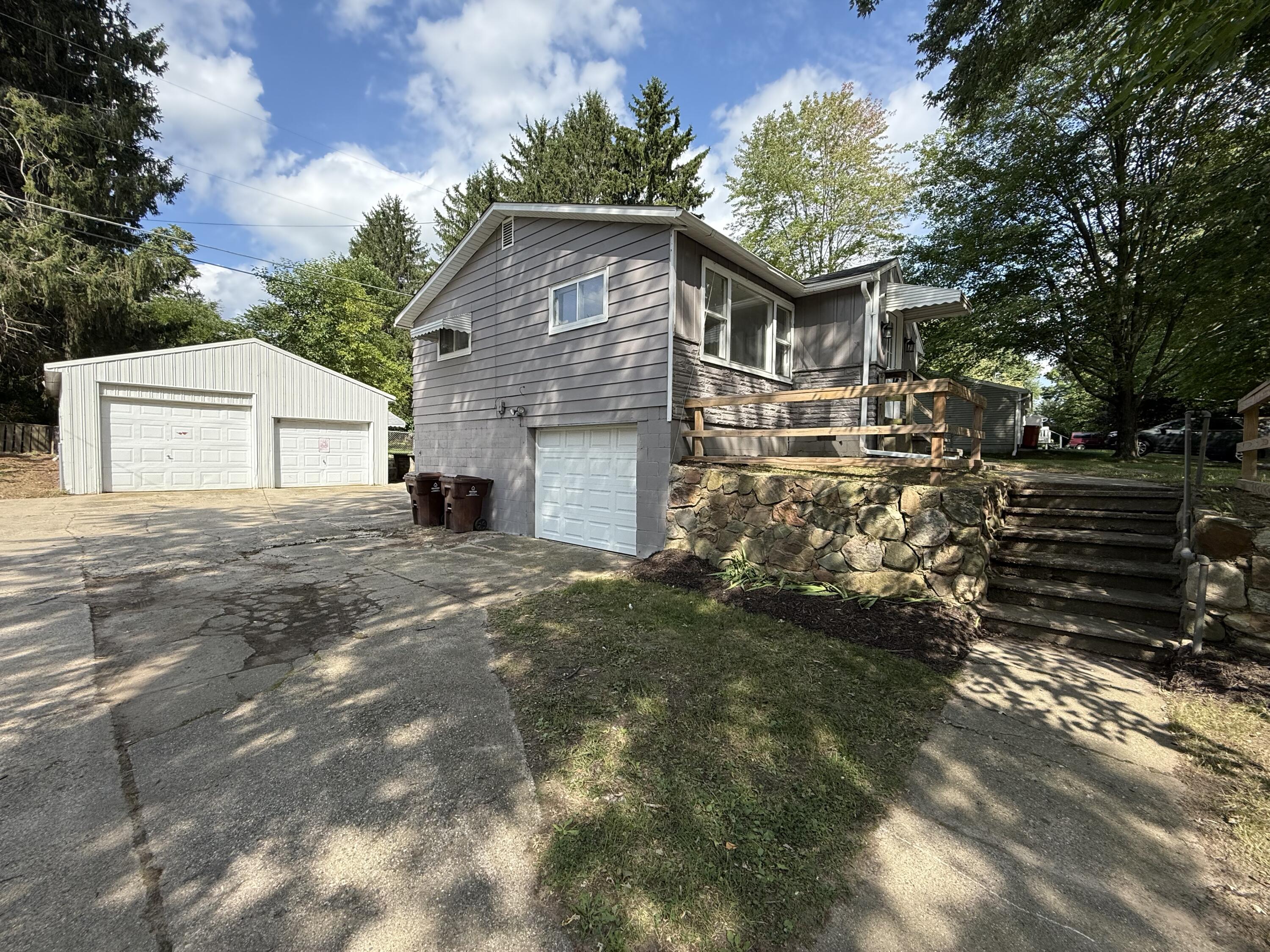 9470 Peck Road Property Photo 5