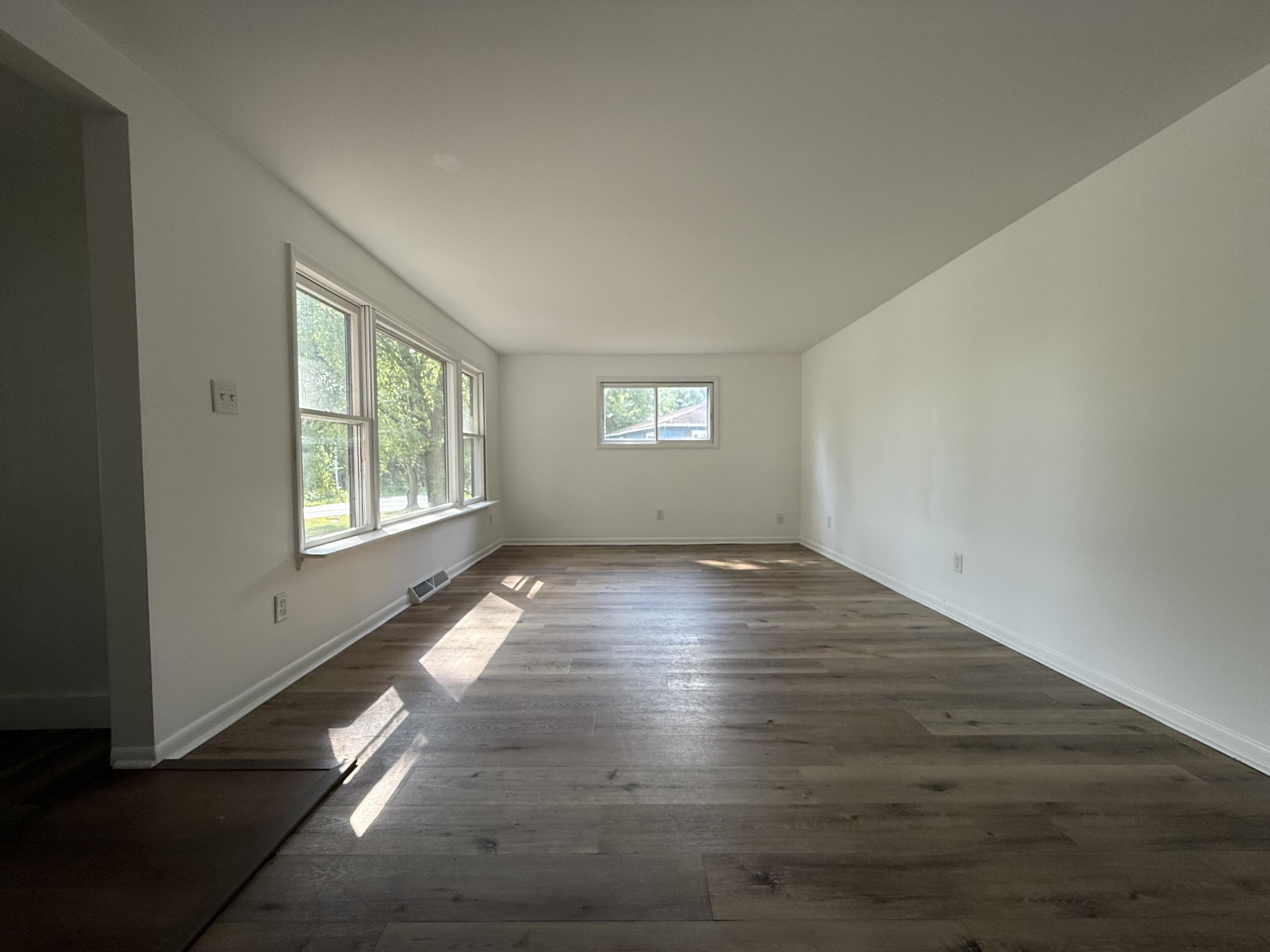 9470 Peck Road Property Photo 17