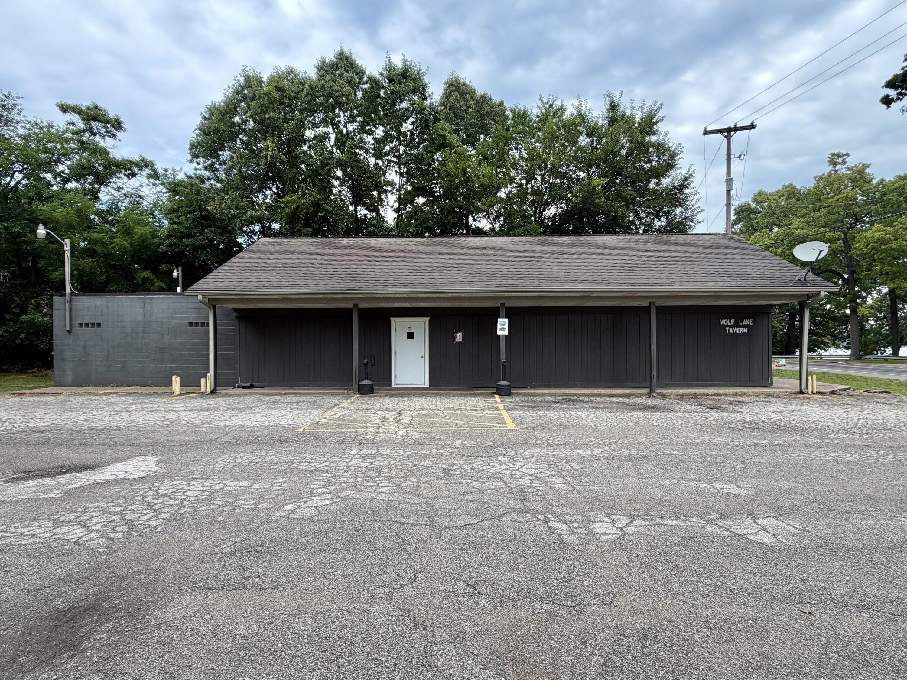 27 S Wolf Lake Road Property Photo 1