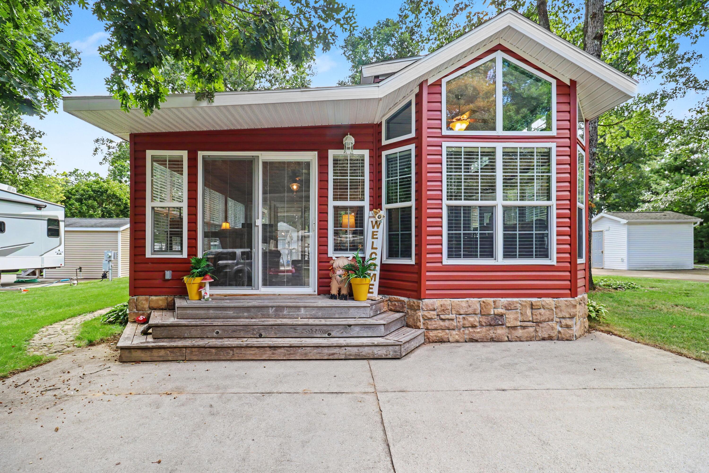 9661 S Orca Circle 64 Property Photo 1