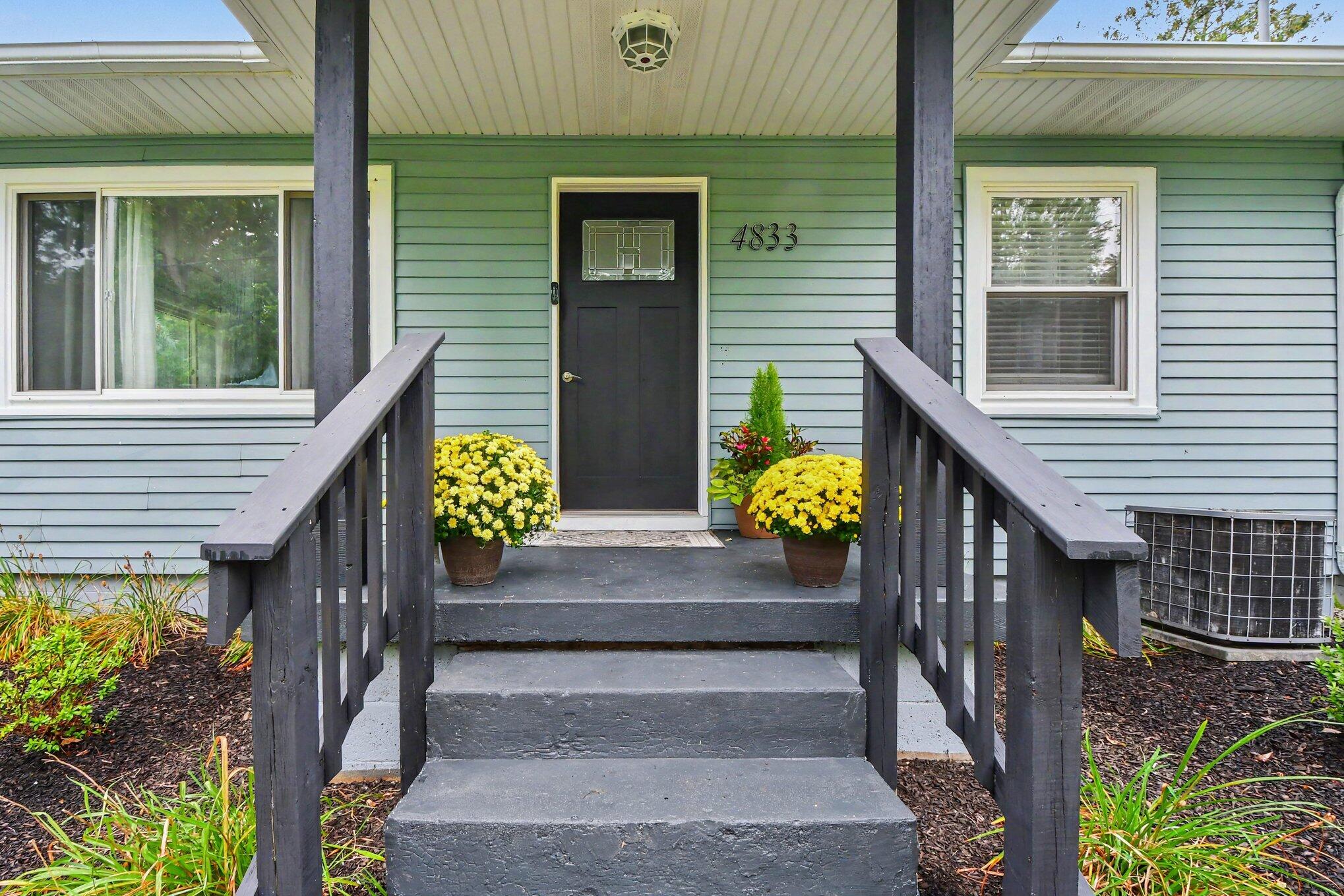 4833 Wakefield Avenue Ne Property Photo 4