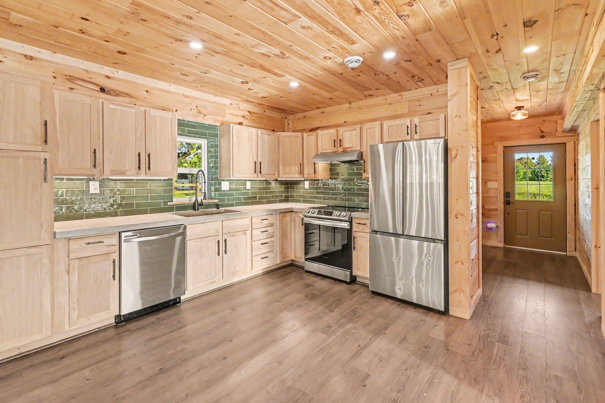 5495 Toles Road Property Photo 15