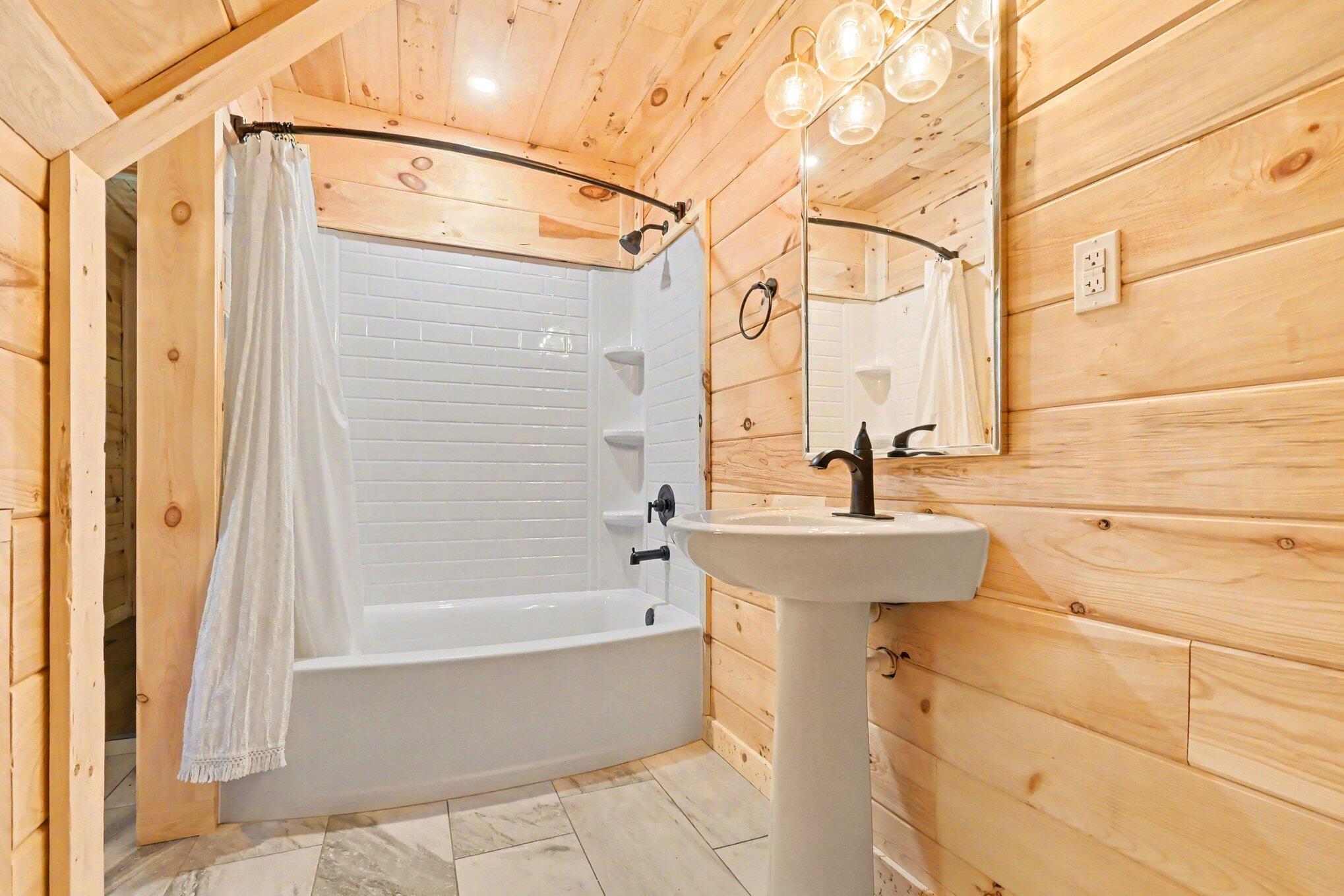 5495 Toles Road Property Photo 32