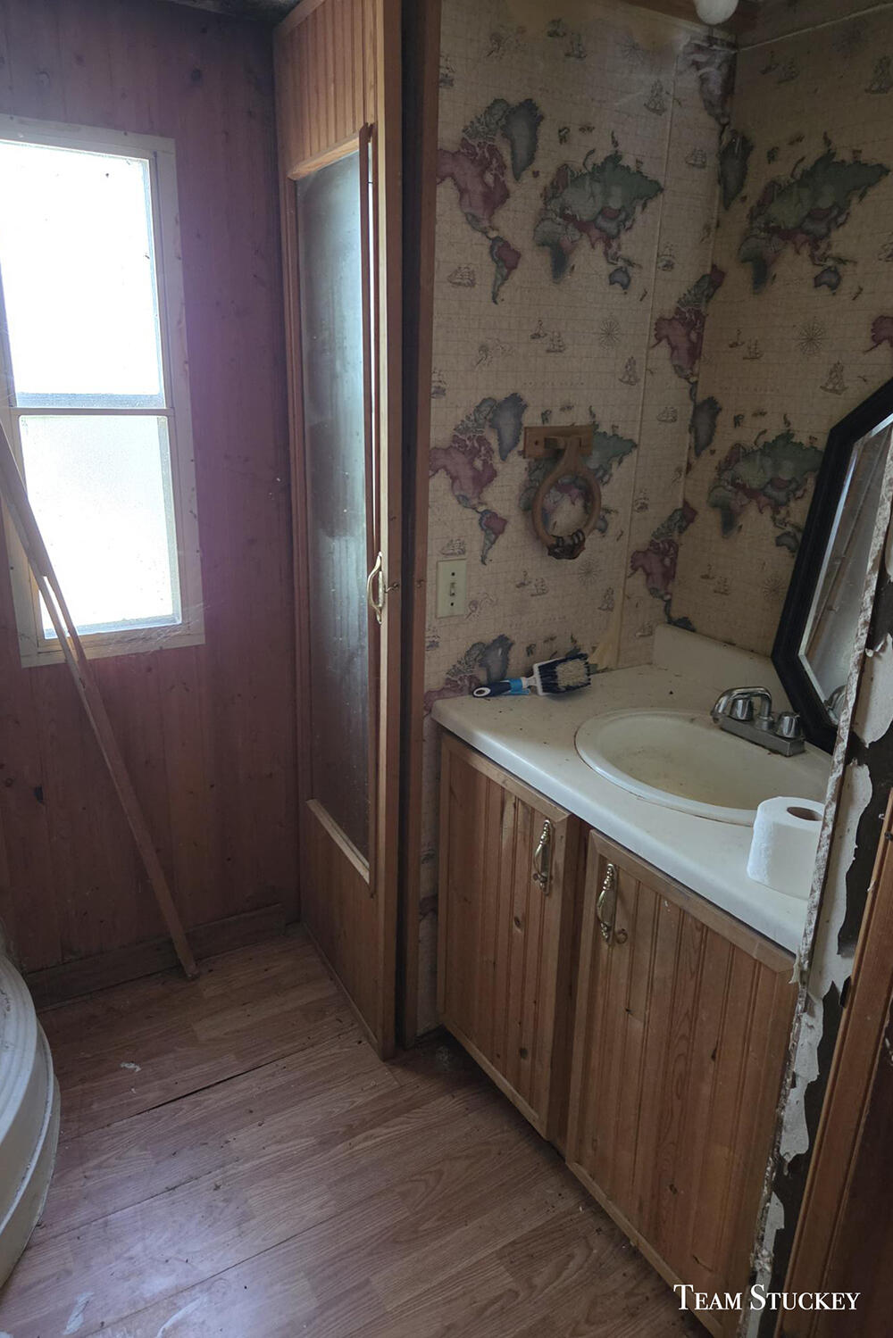 18542 9 Mile Road Property Photo 13