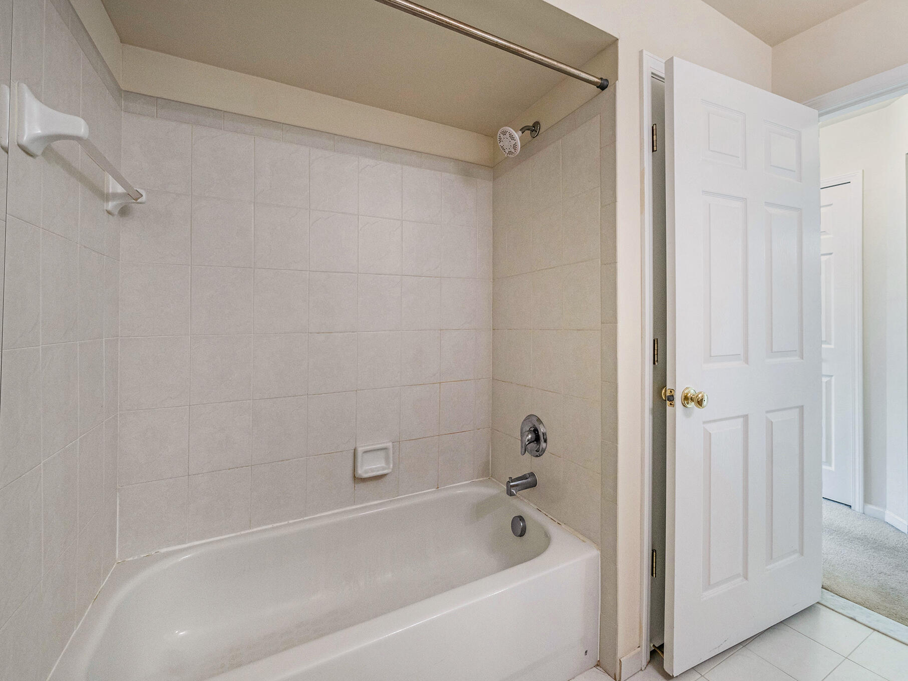 1112 Addington Lane Property Photo 11