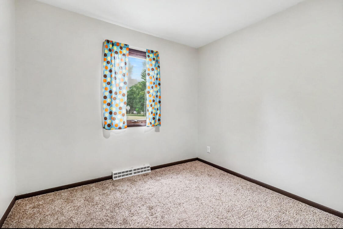 323 Evergreen Street Property Photo 17