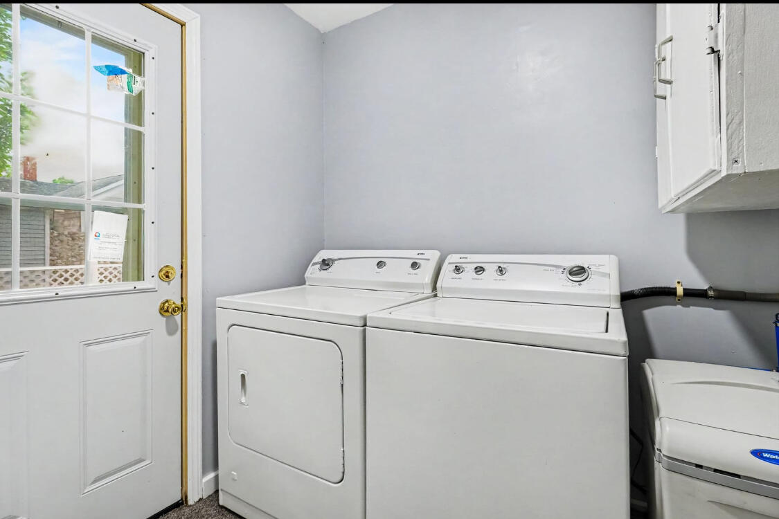 323 Evergreen Street Property Photo 21