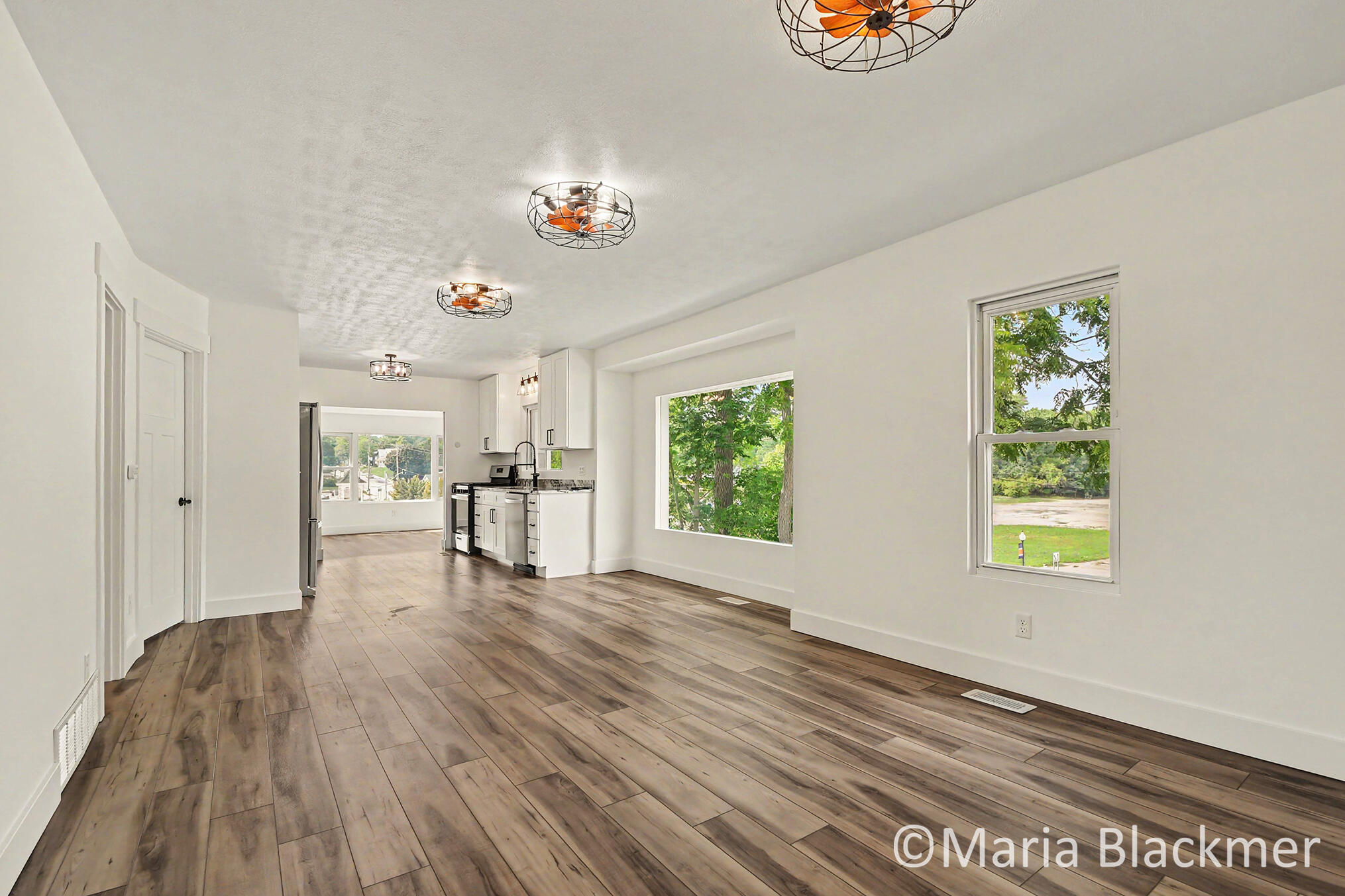447 Baldie Street Property Photo 9