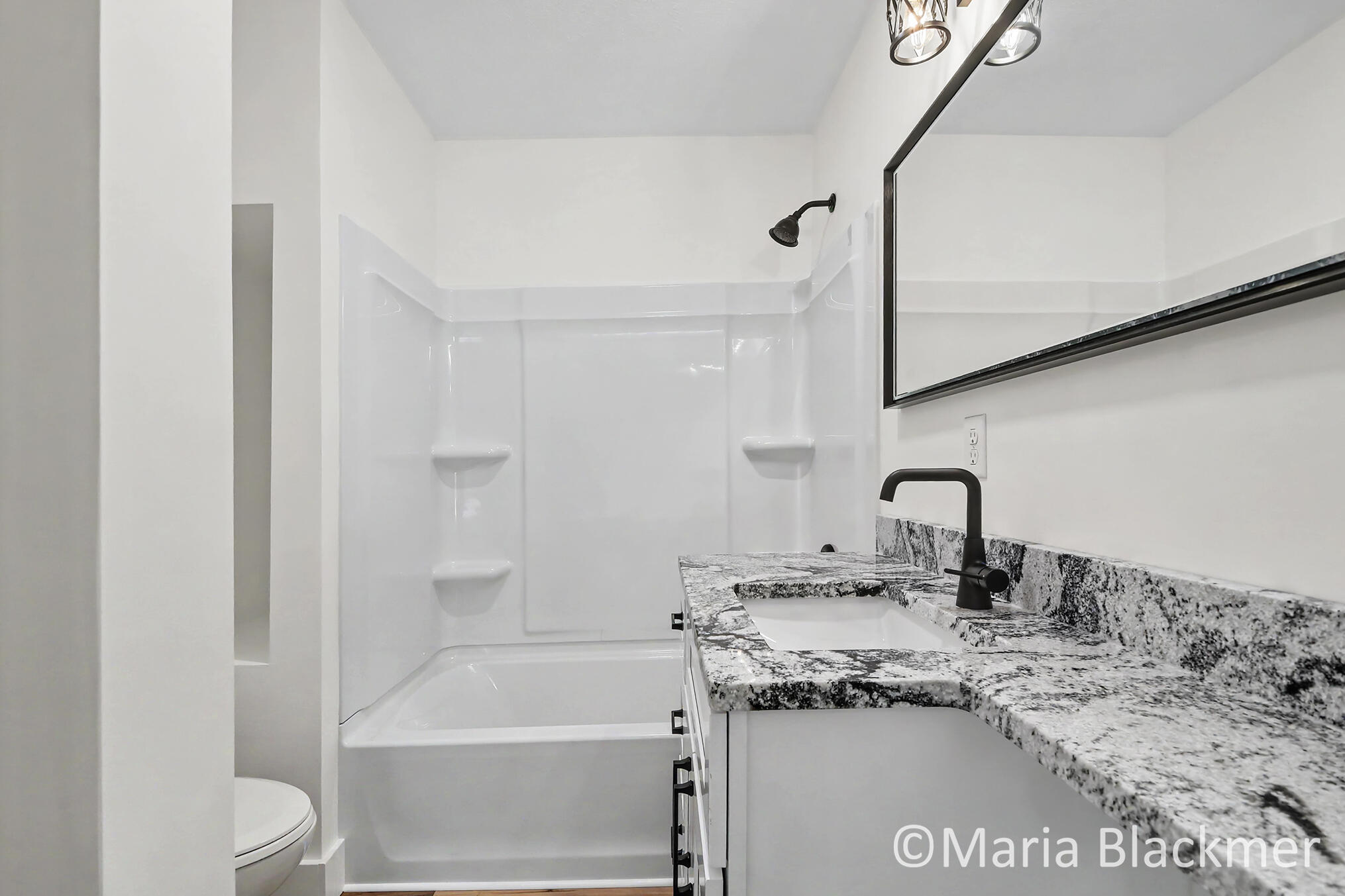 447 Baldie Street Property Photo 18
