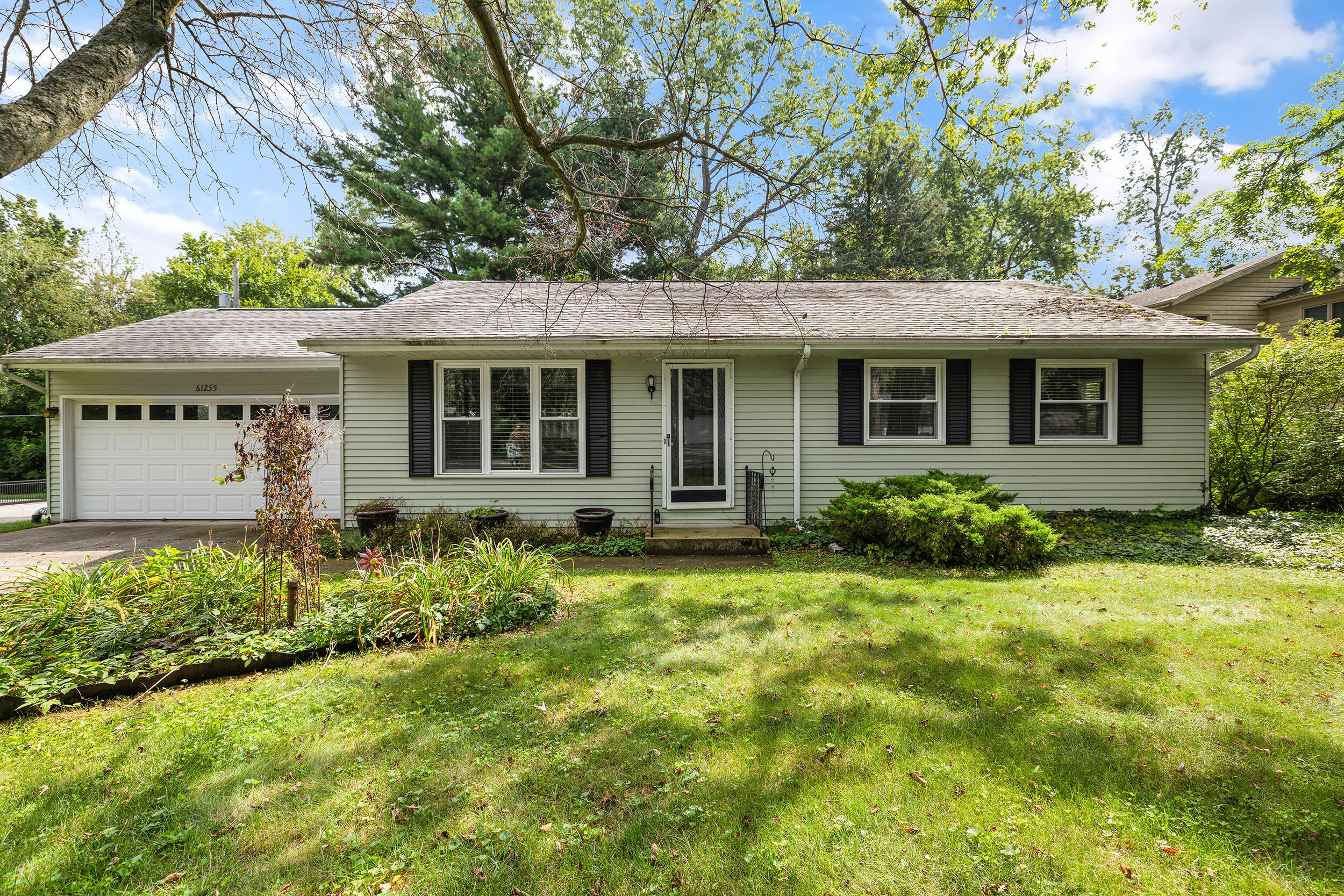 61255 Cass Property Photo 1