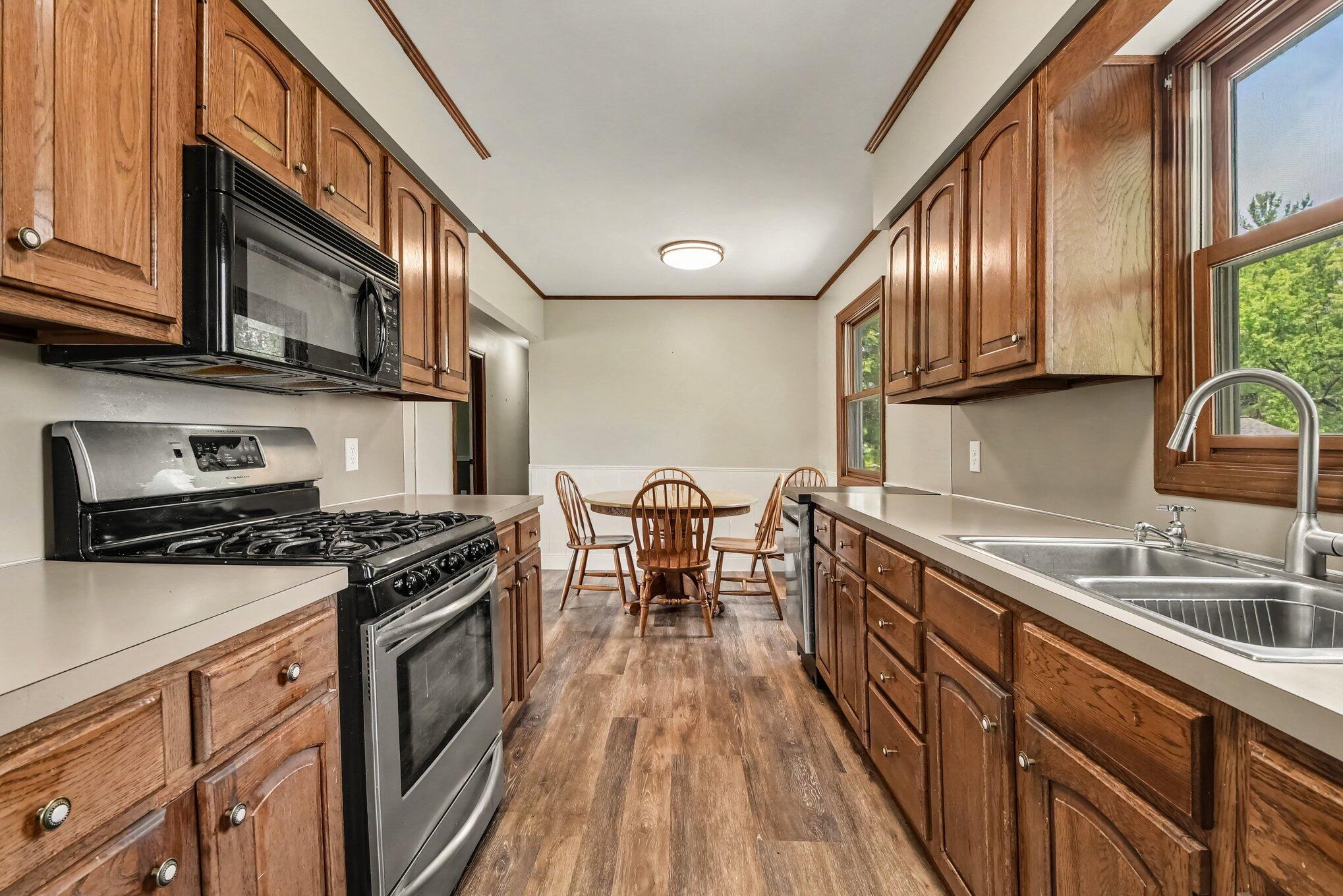 2146 Engleside Drive Se Property Photo 11