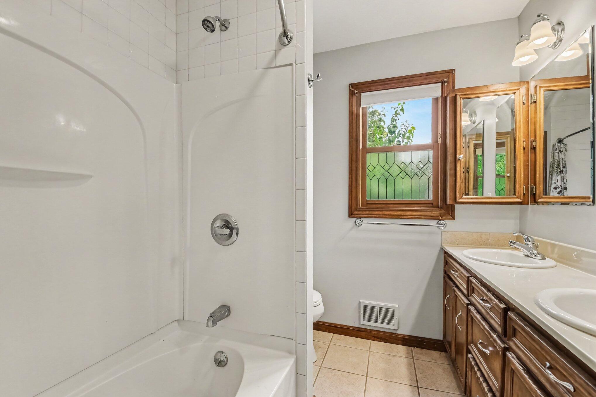 2146 Engleside Drive Se Property Photo 20