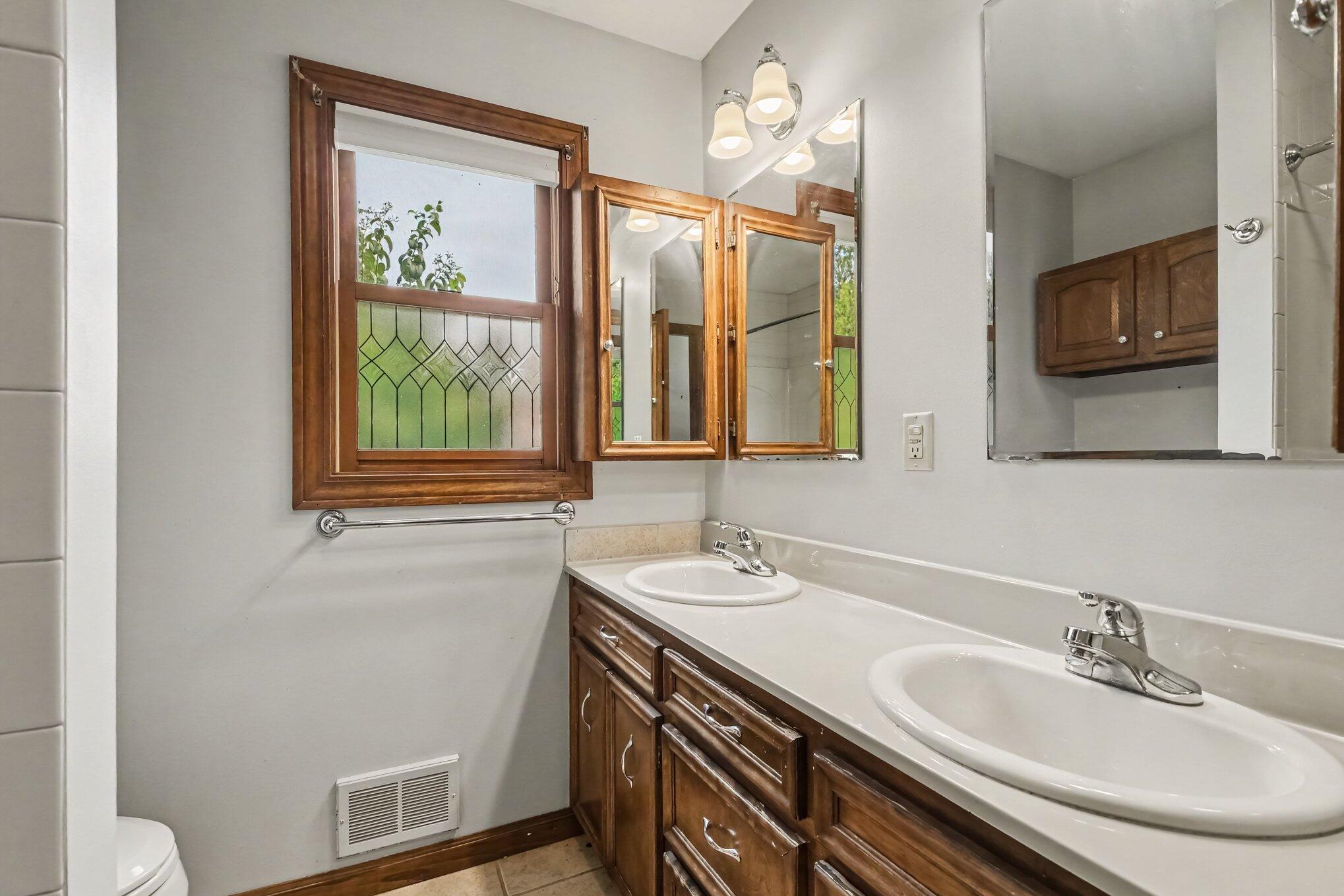 2146 Engleside Drive Se Property Photo 21