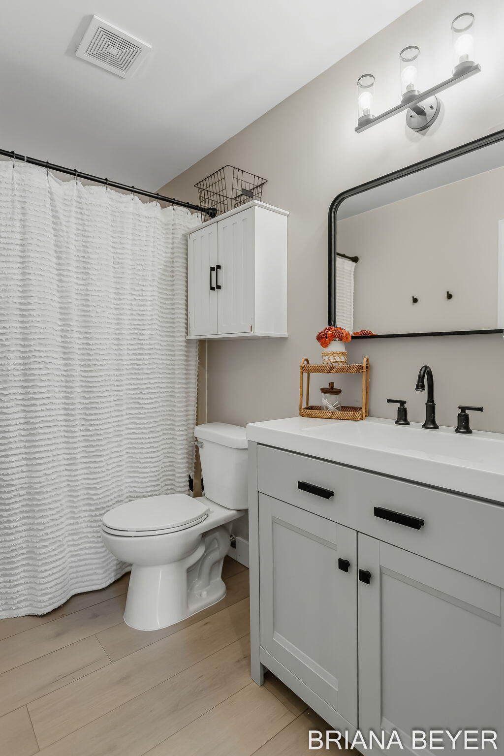 4143 Dennis Court Property Photo 21