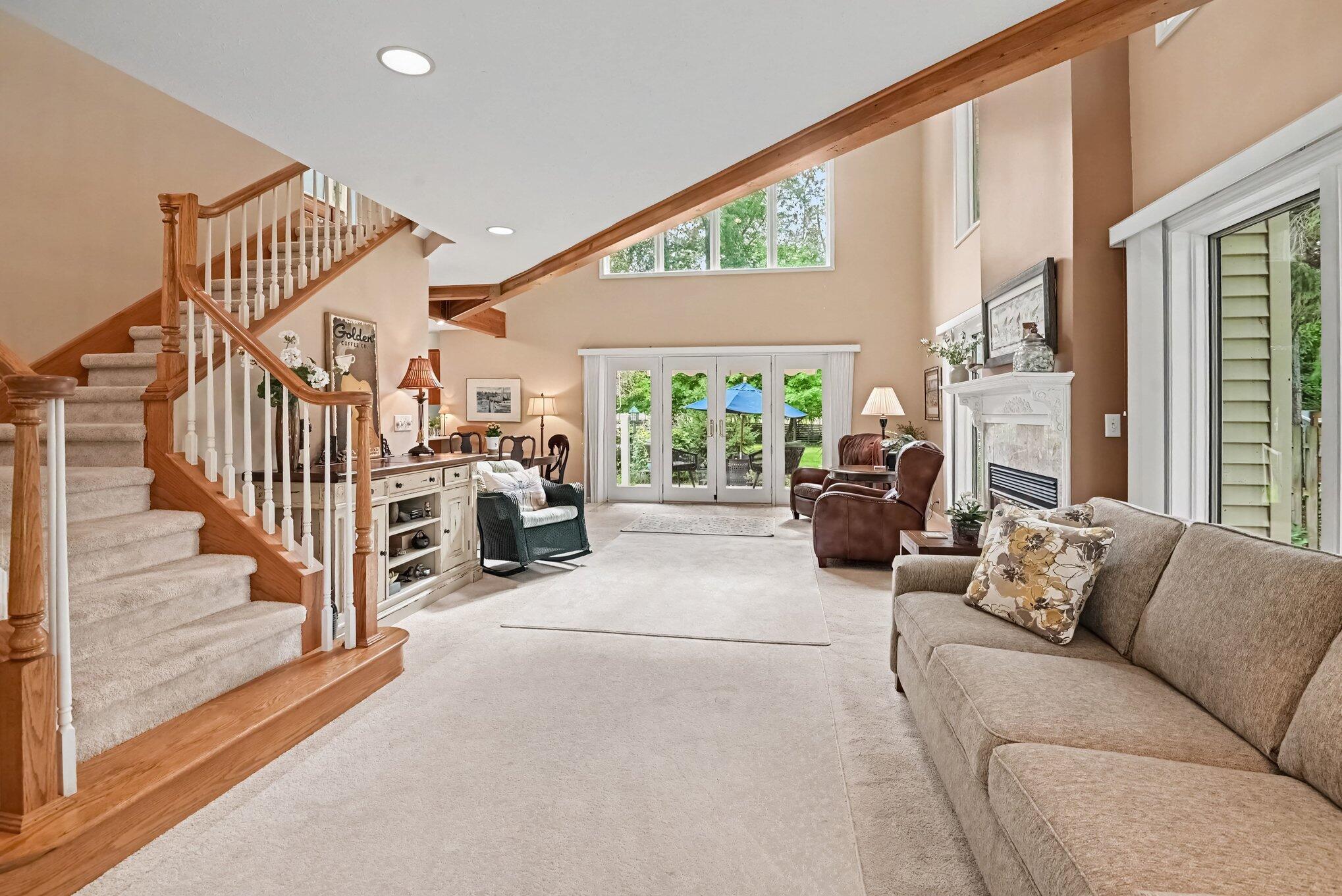 776 North Shore Drive Property Photo 8