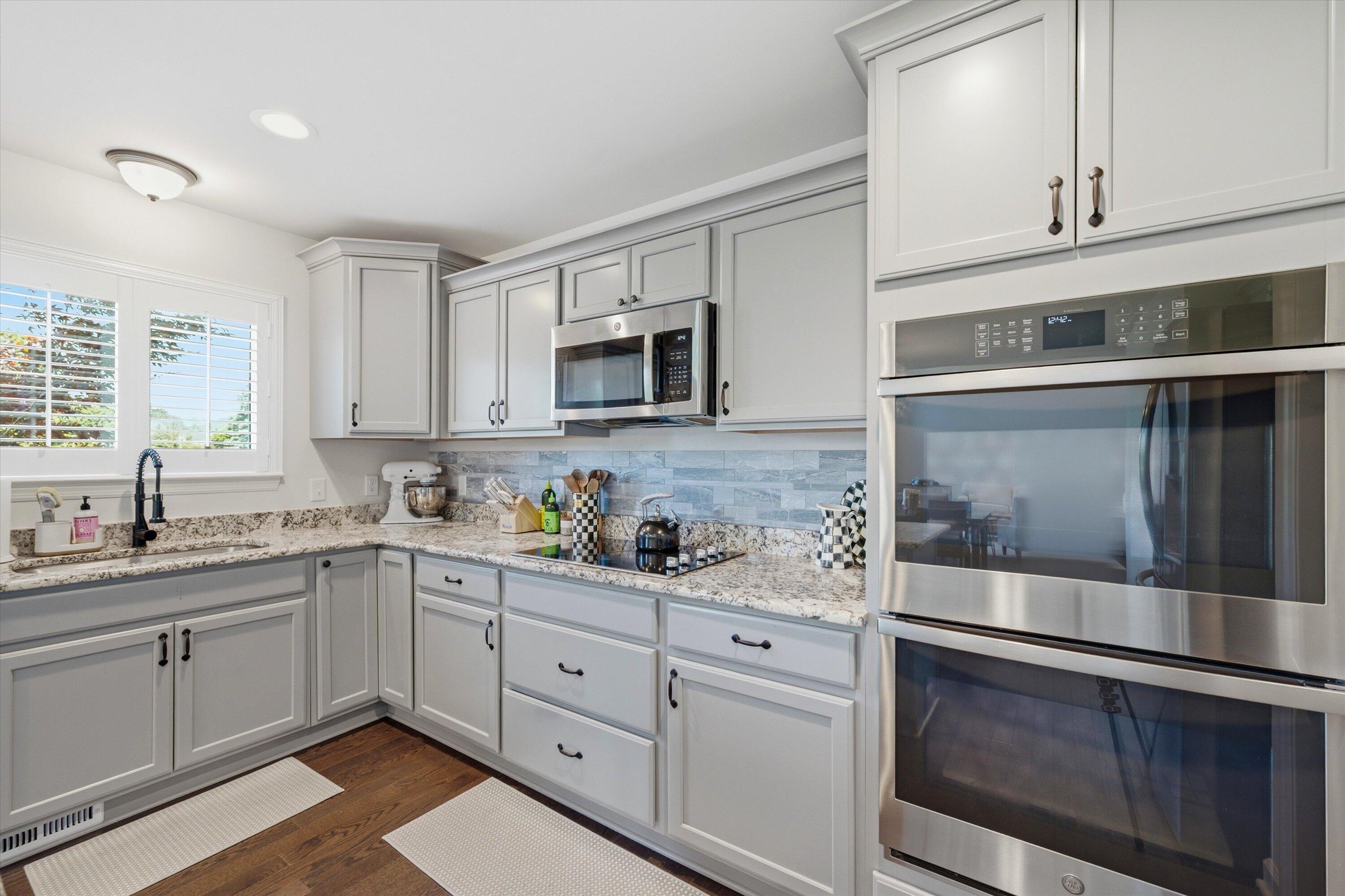10282 High Meadow Property Photo 10