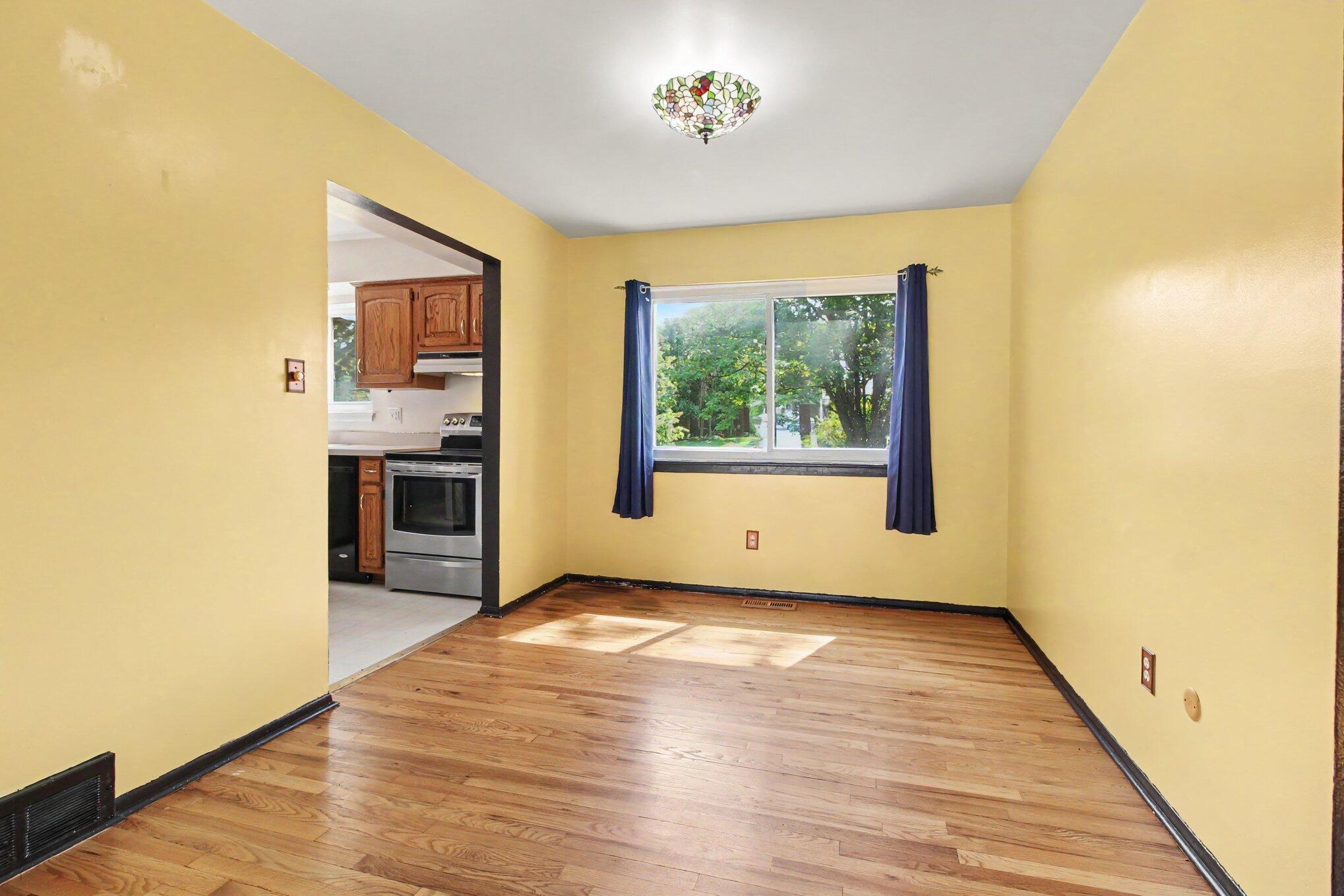 1837 Witmire Street Property Photo 9