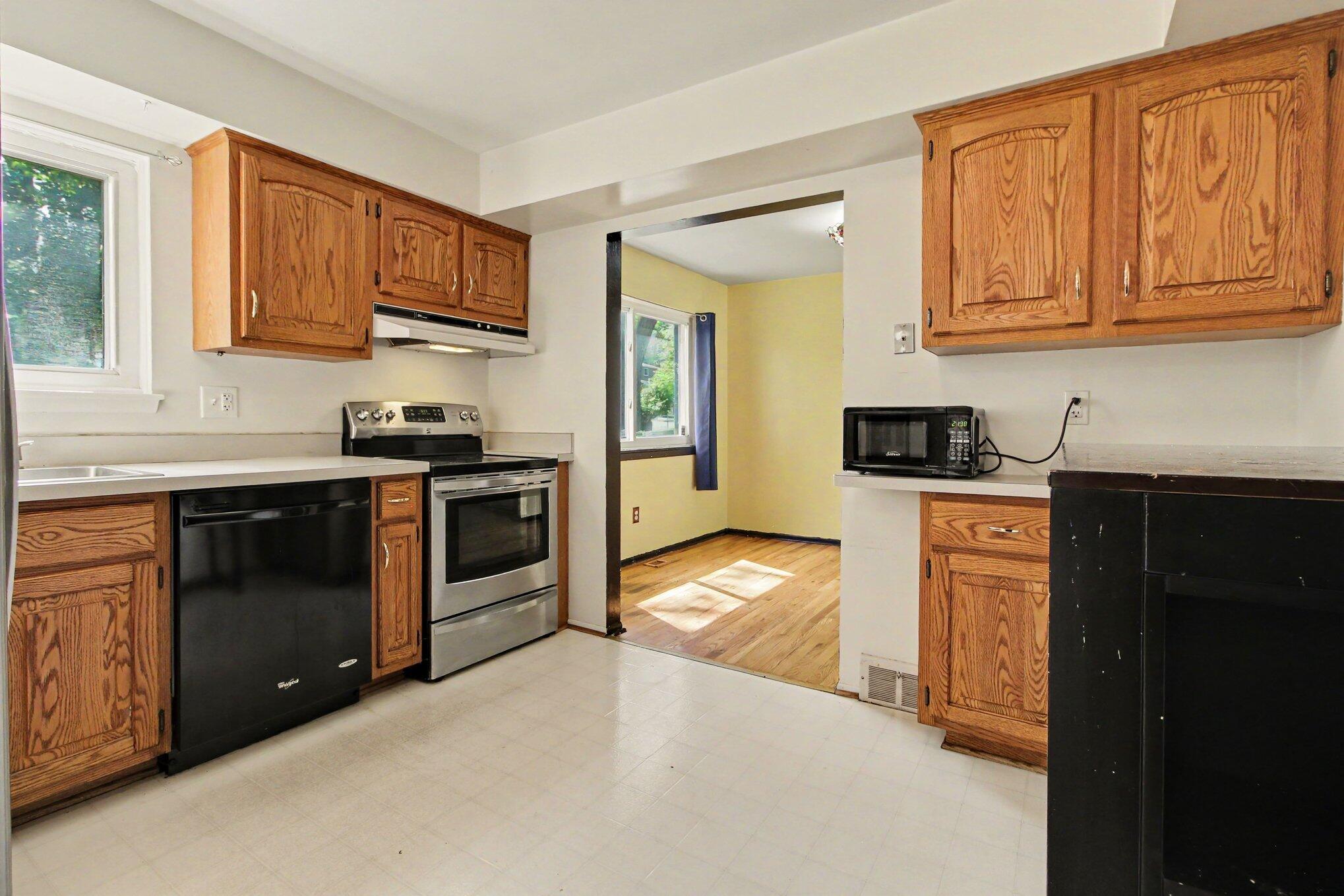 1837 Witmire Street Property Photo 12