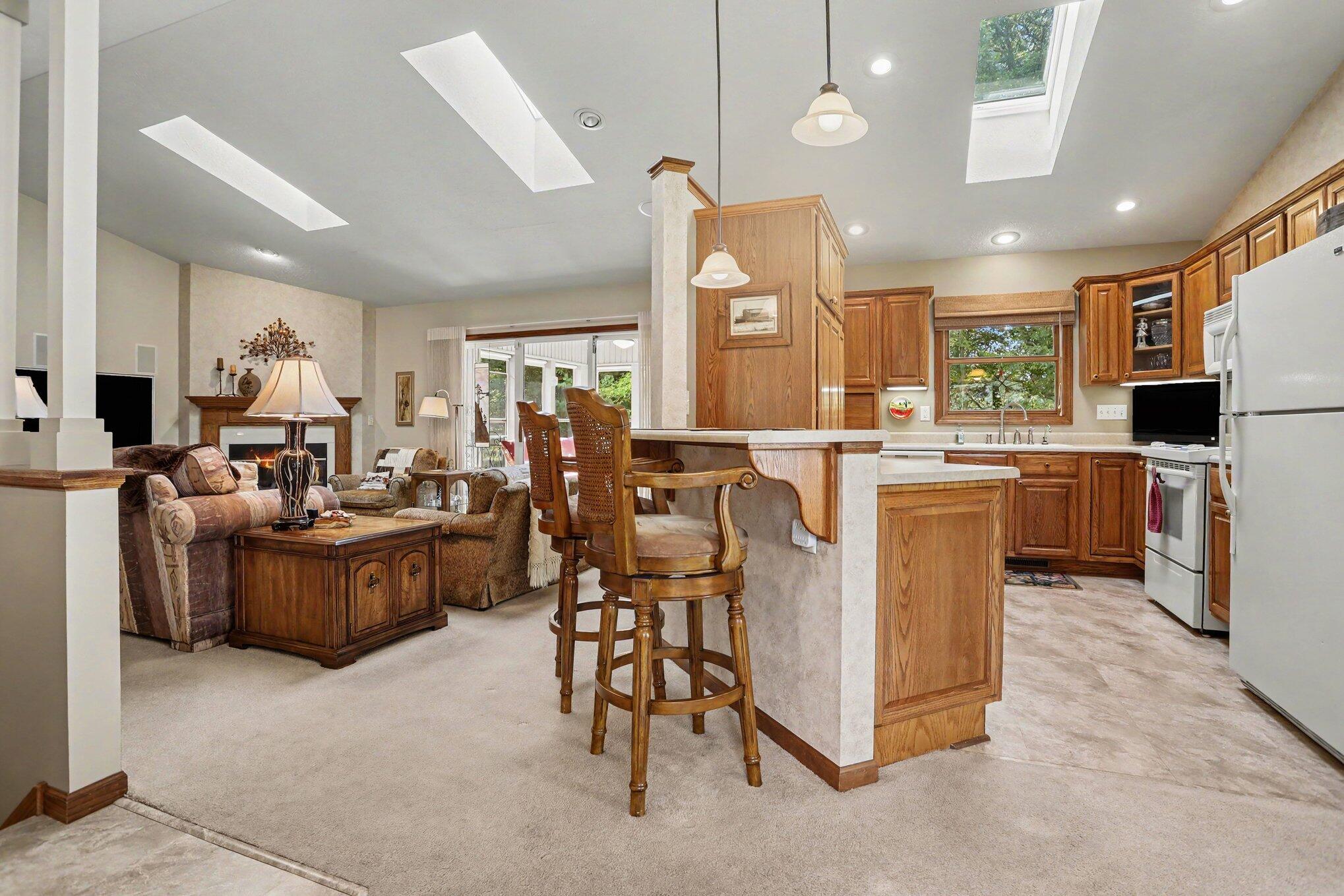 9548 Marco Drive Property Photo 4