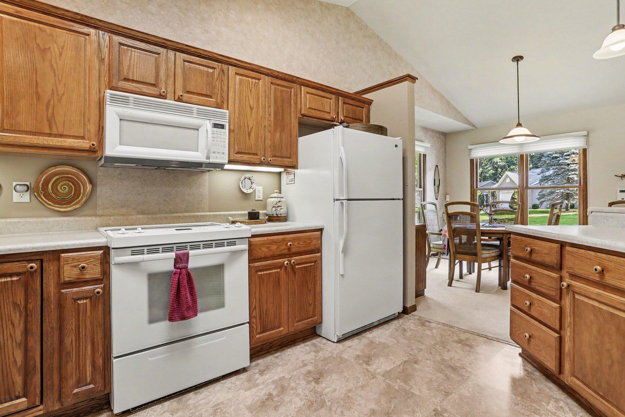 9548 Marco Drive Property Photo 6