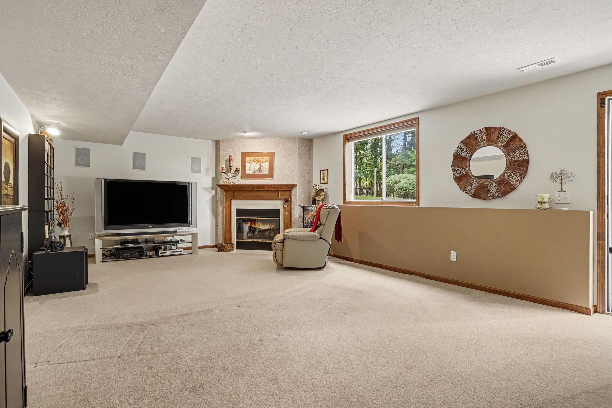 9548 Marco Drive Property Photo 16