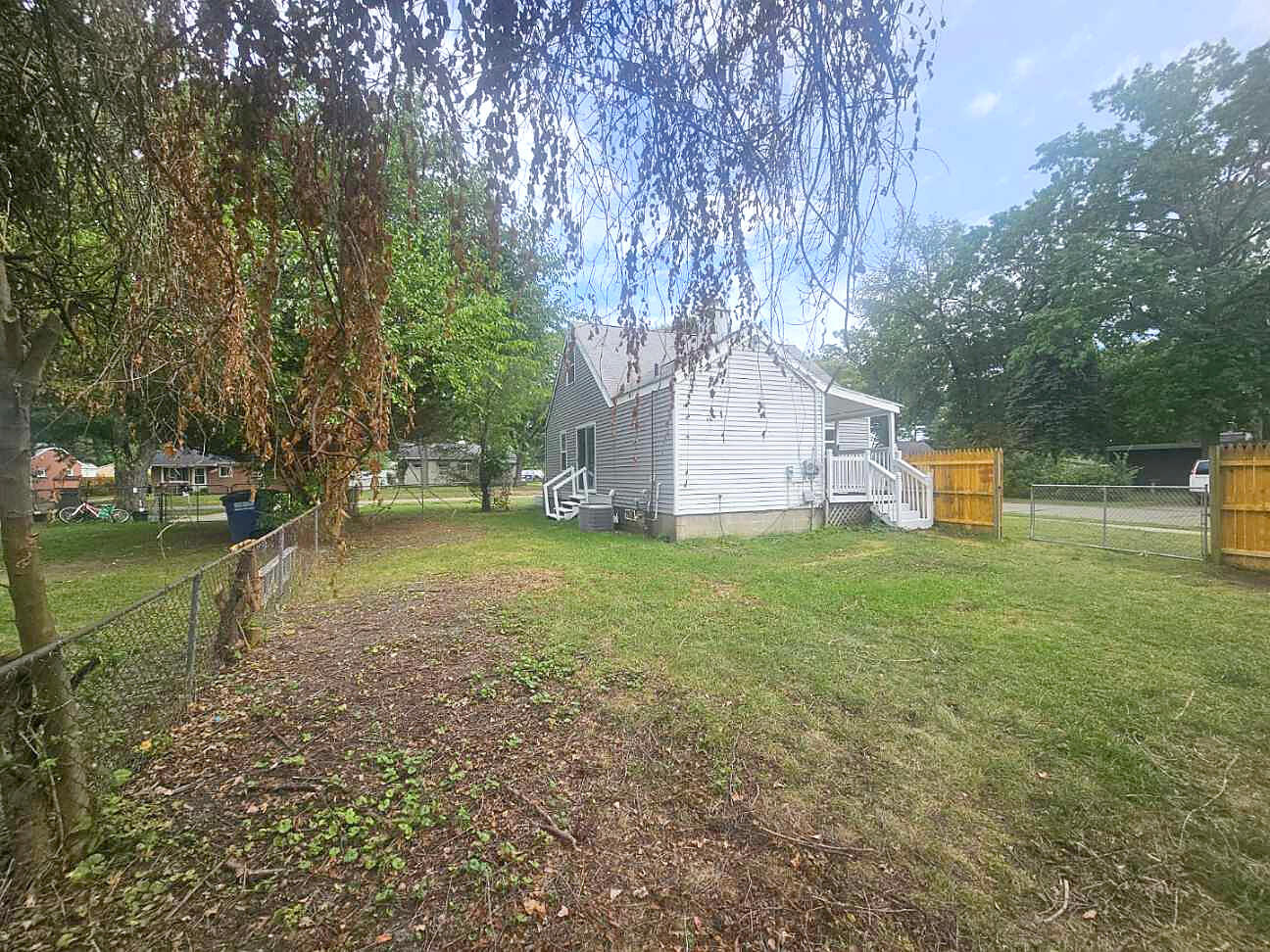 6015 Herbert Street Property Photo 6