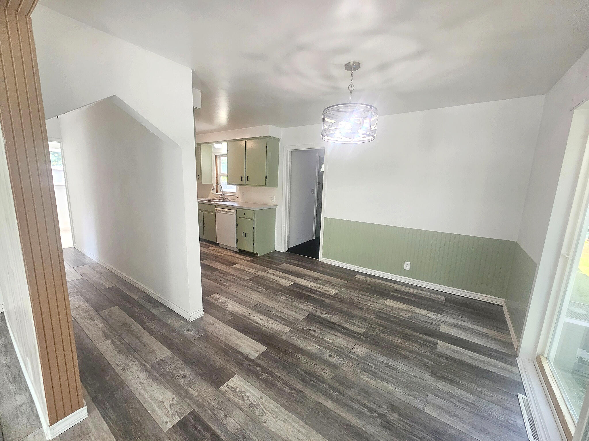 6015 Herbert Street Property Photo 8