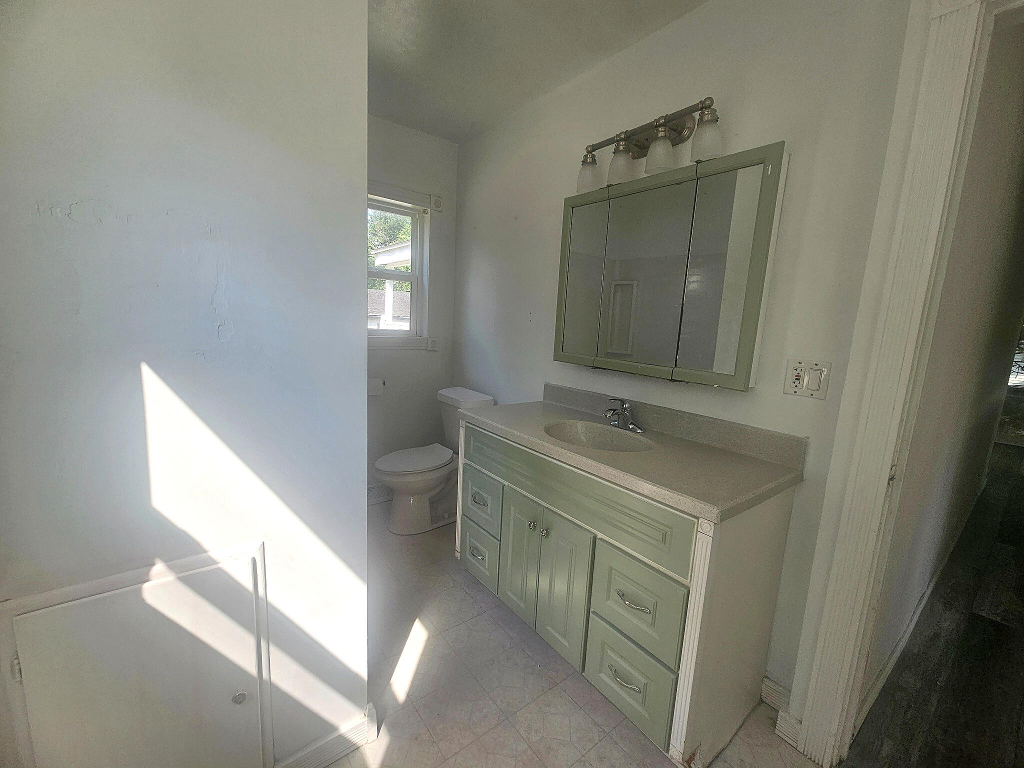 6015 Herbert Street Property Photo 10