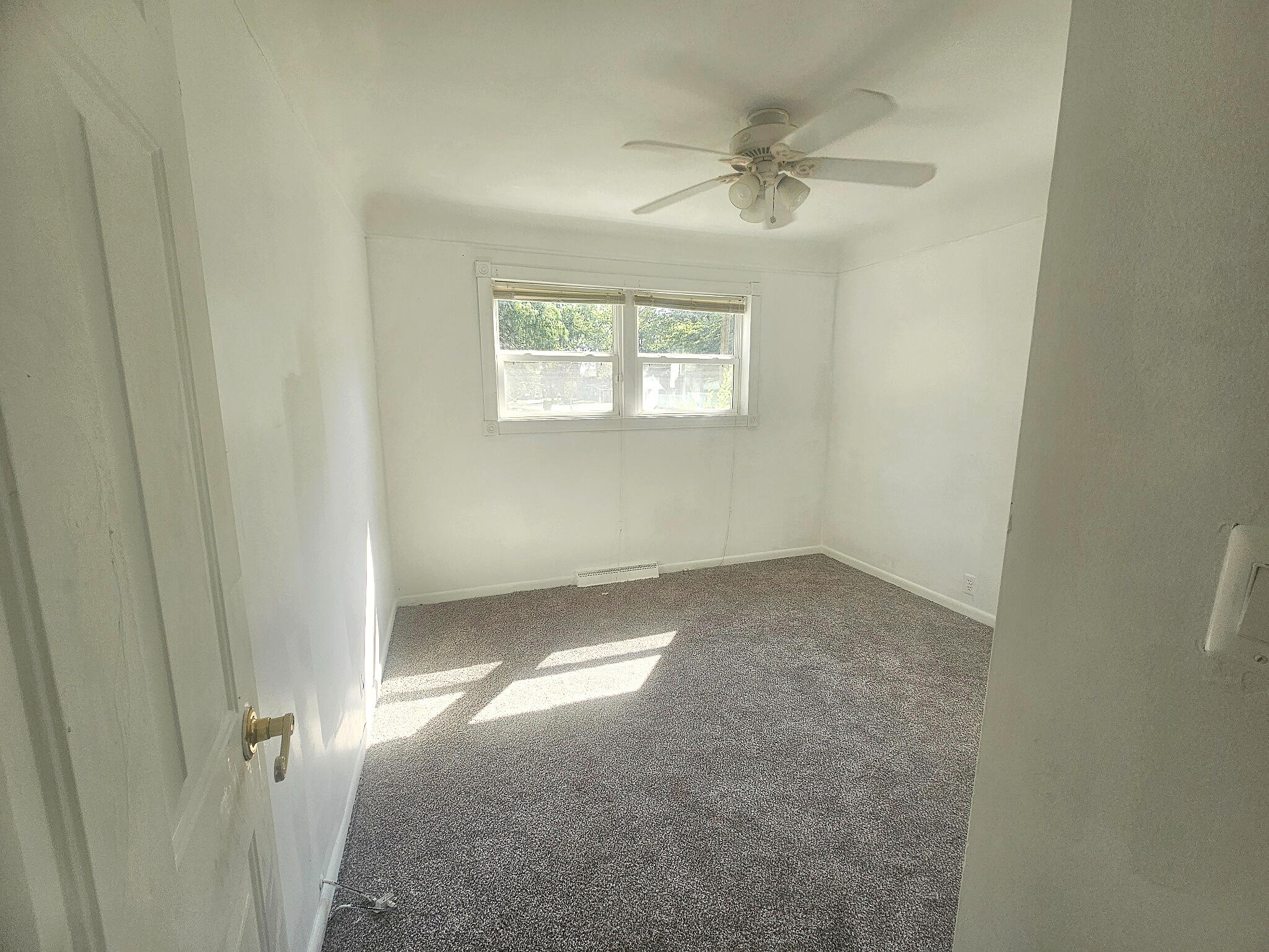 6015 Herbert Street Property Photo 12