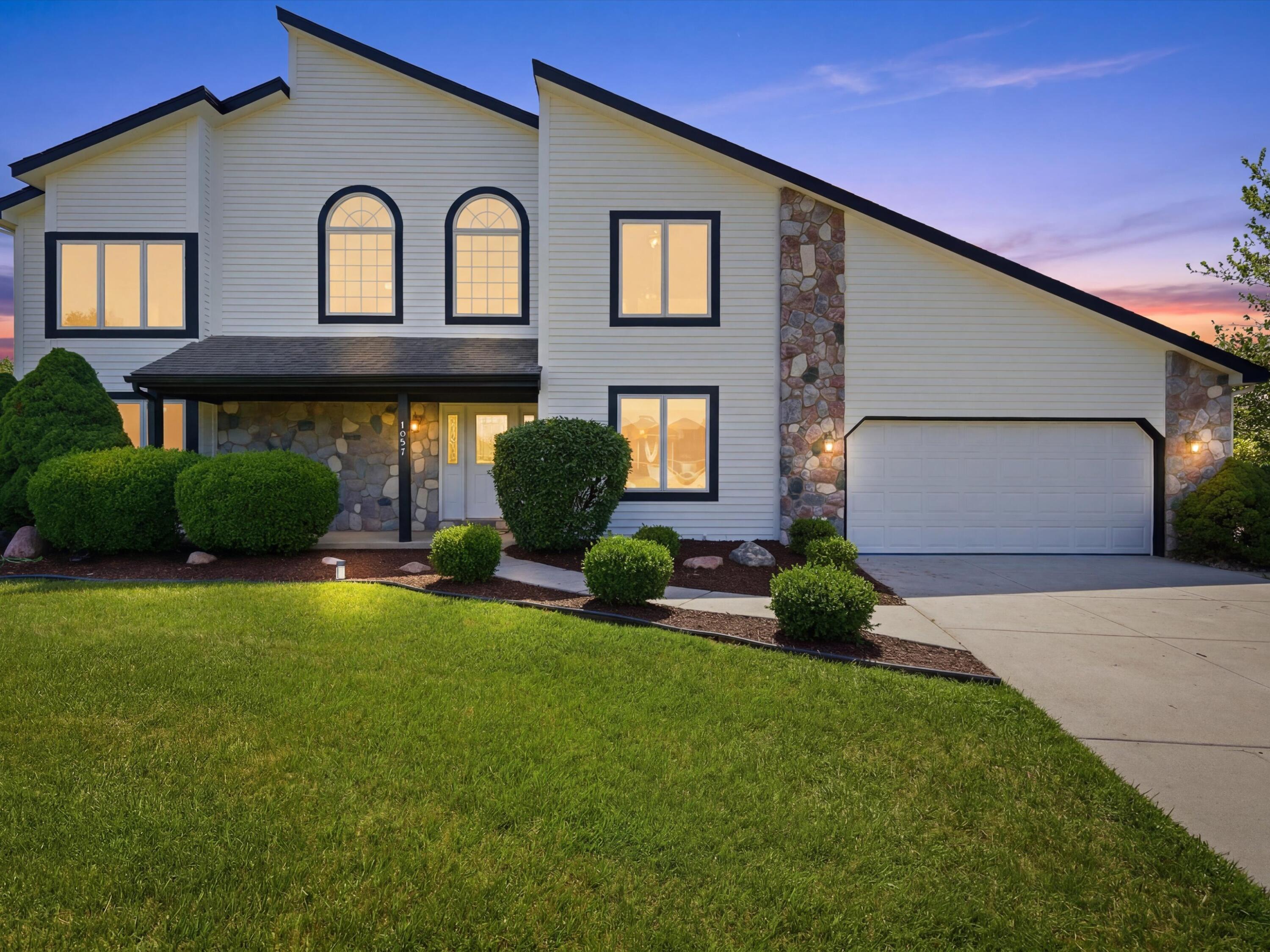 1657 Wake Robin Court Property Photo 1