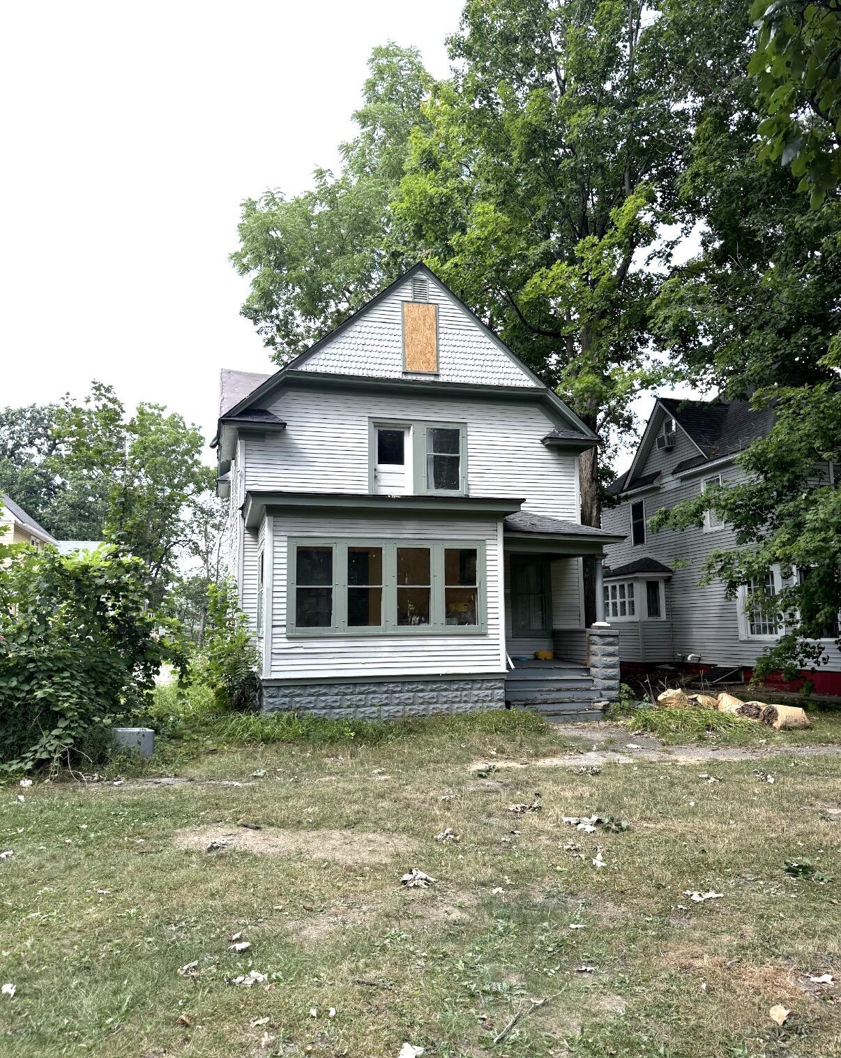 430 Park Place Property Photo 1