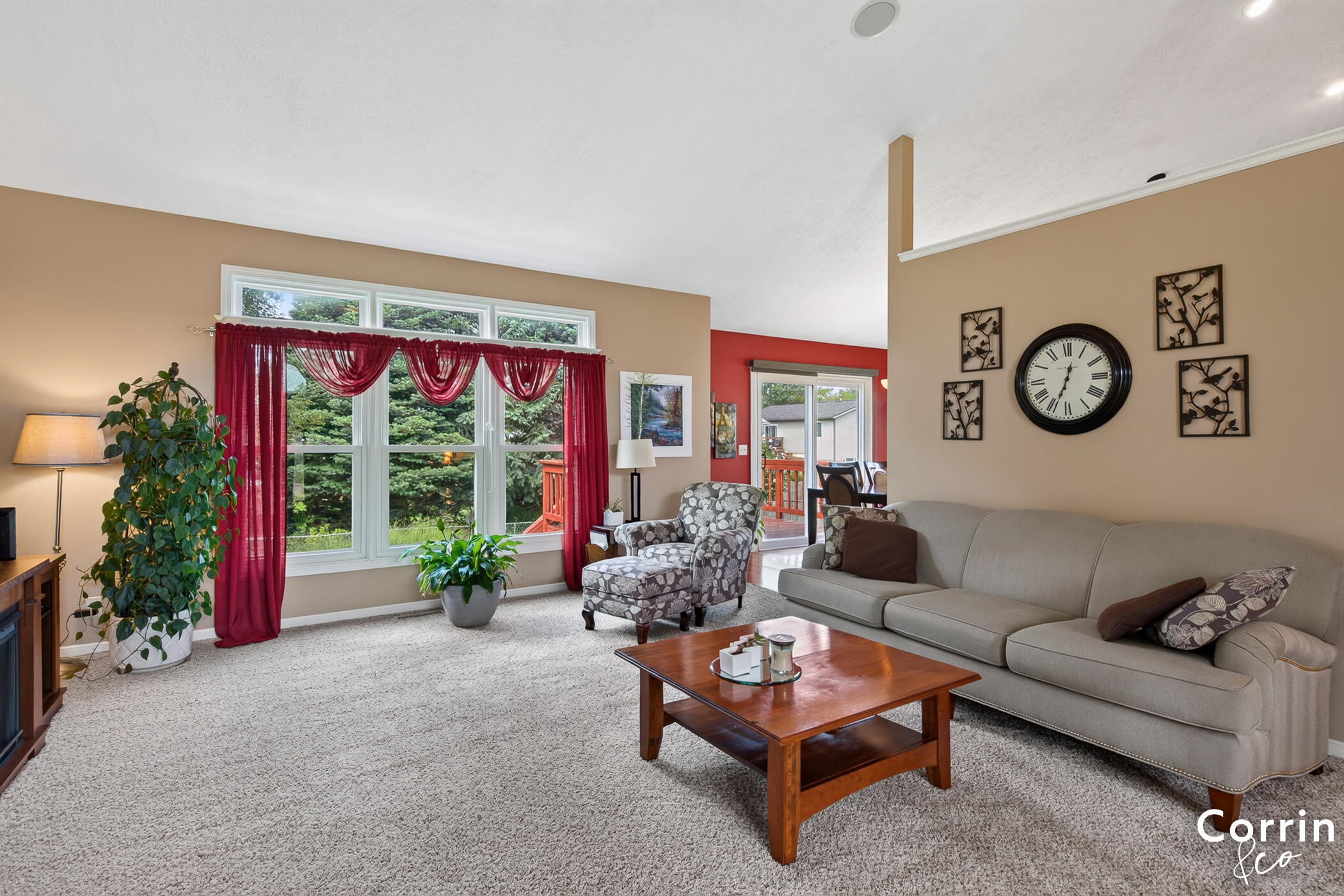 3843 Pine Meadow Drive Property Photo 6