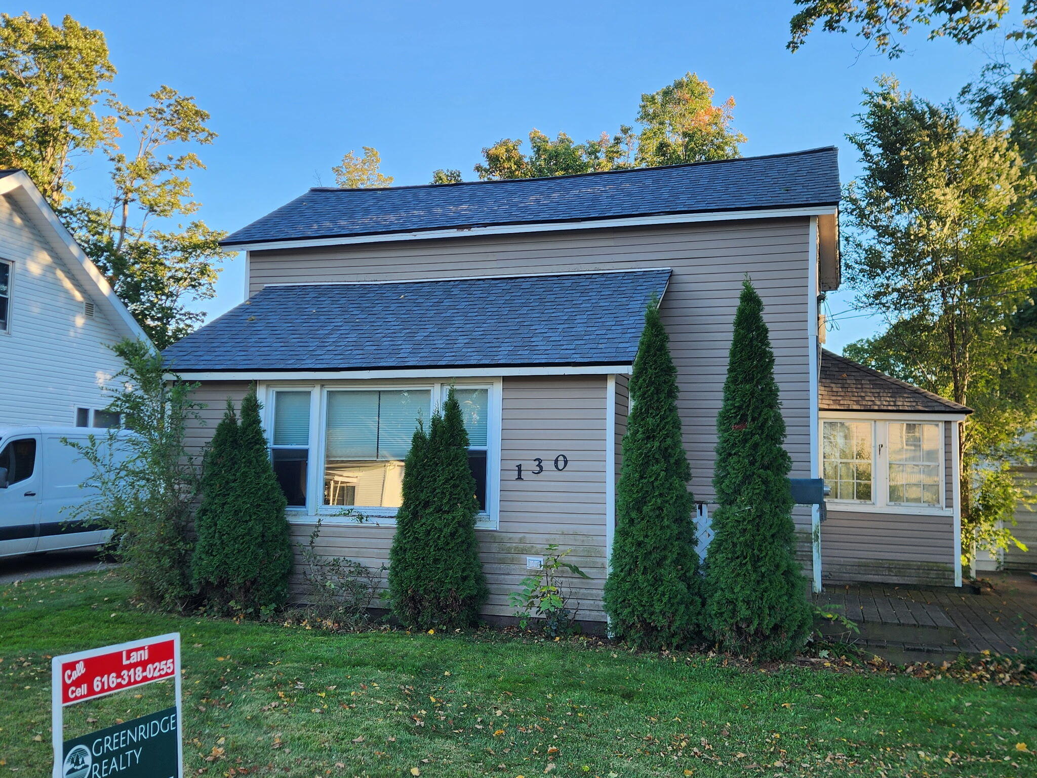 130 E Sycamore Street Property Photo 1