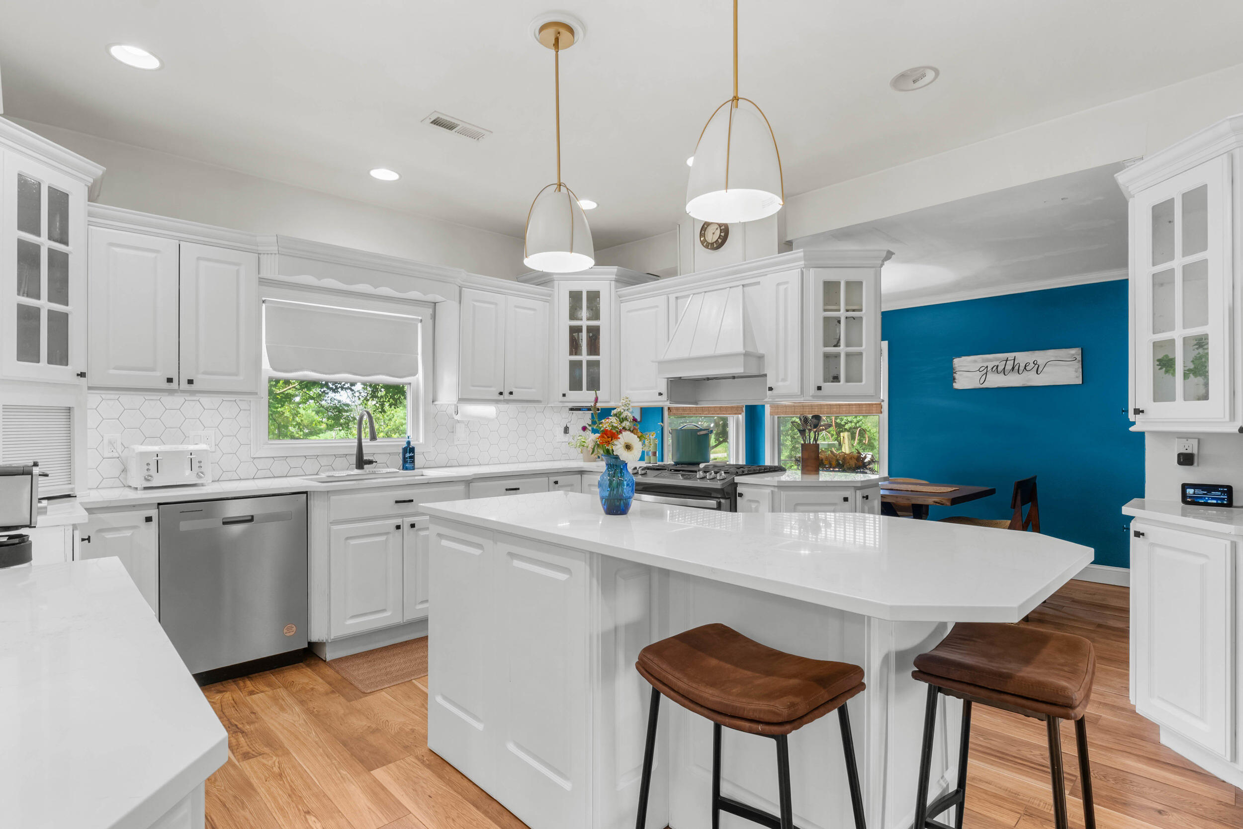 108 Boies Street Property Photo 22