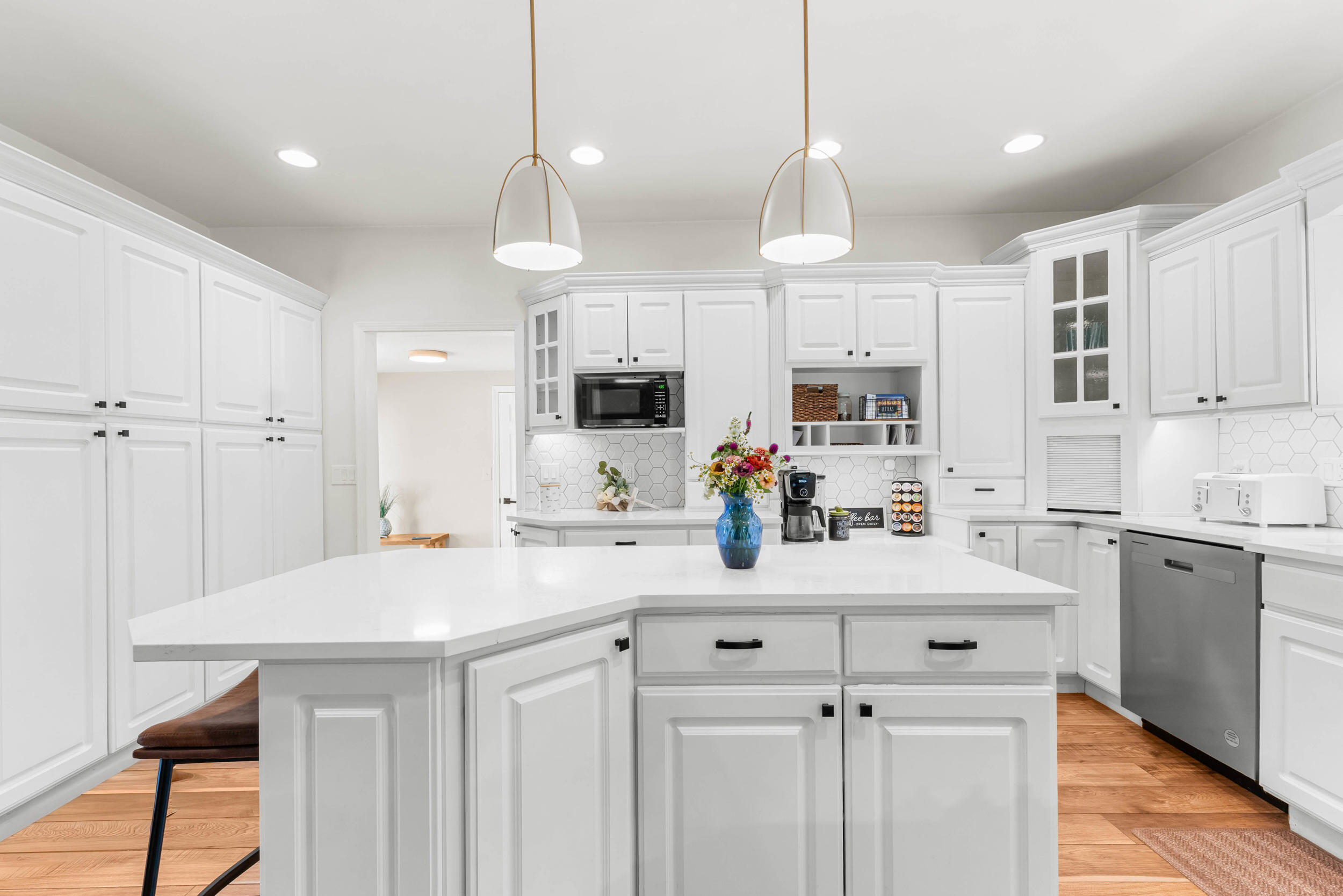 108 Boies Street Property Photo 24