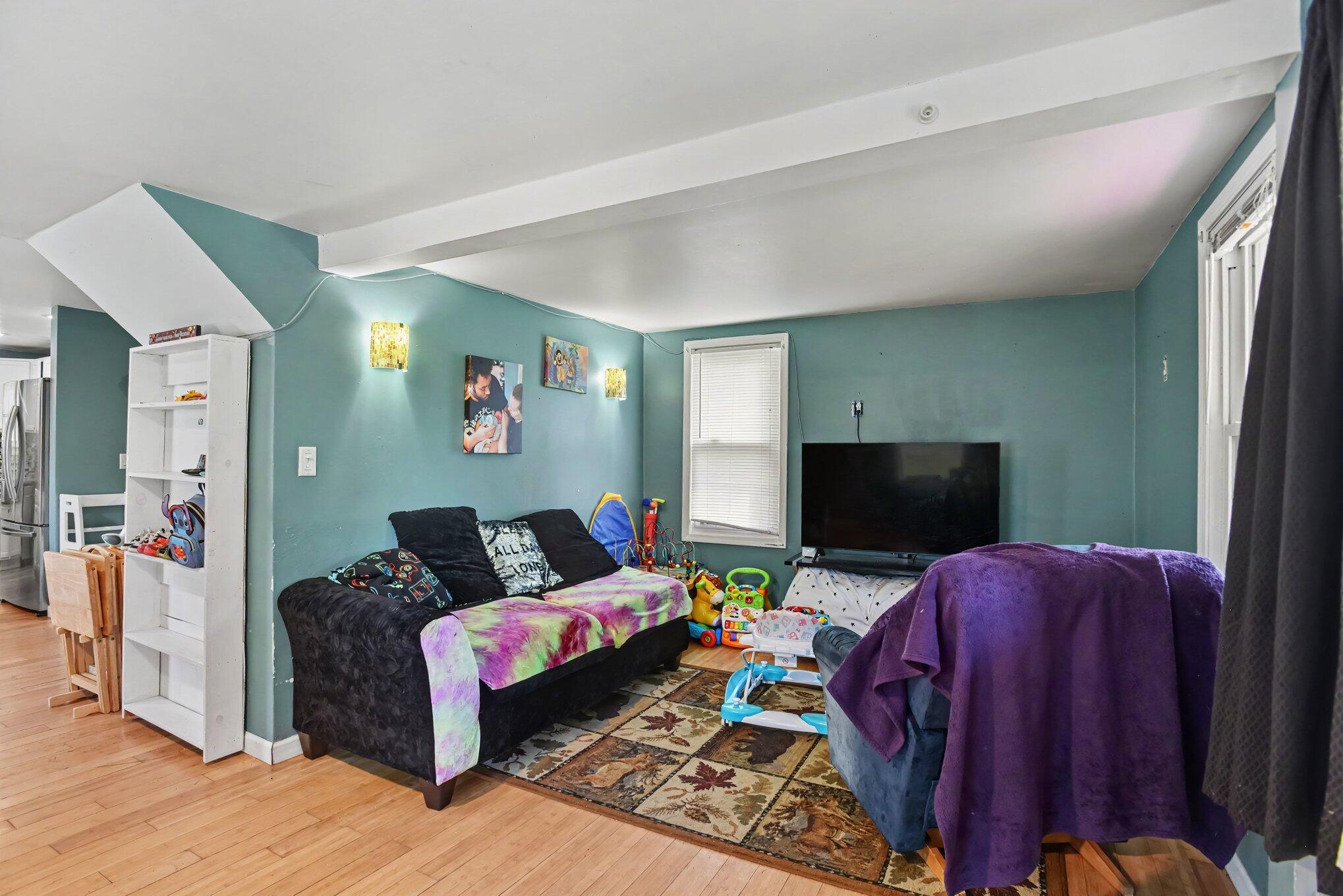 7043 Liggett Street Property Photo 5