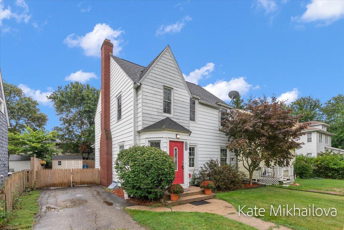 1825 Oakland Drive Property Photo 6