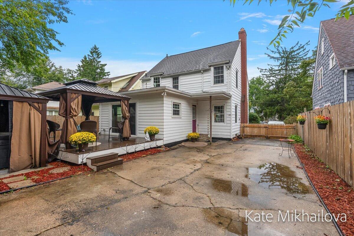 1825 Oakland Drive Property Photo 7