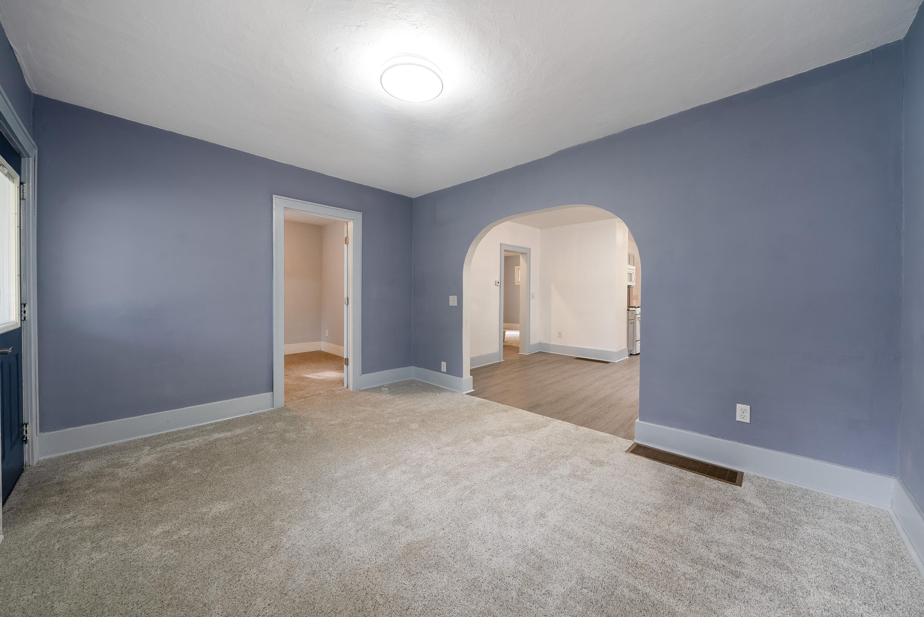 942 Ada Avenue Property Photo 6