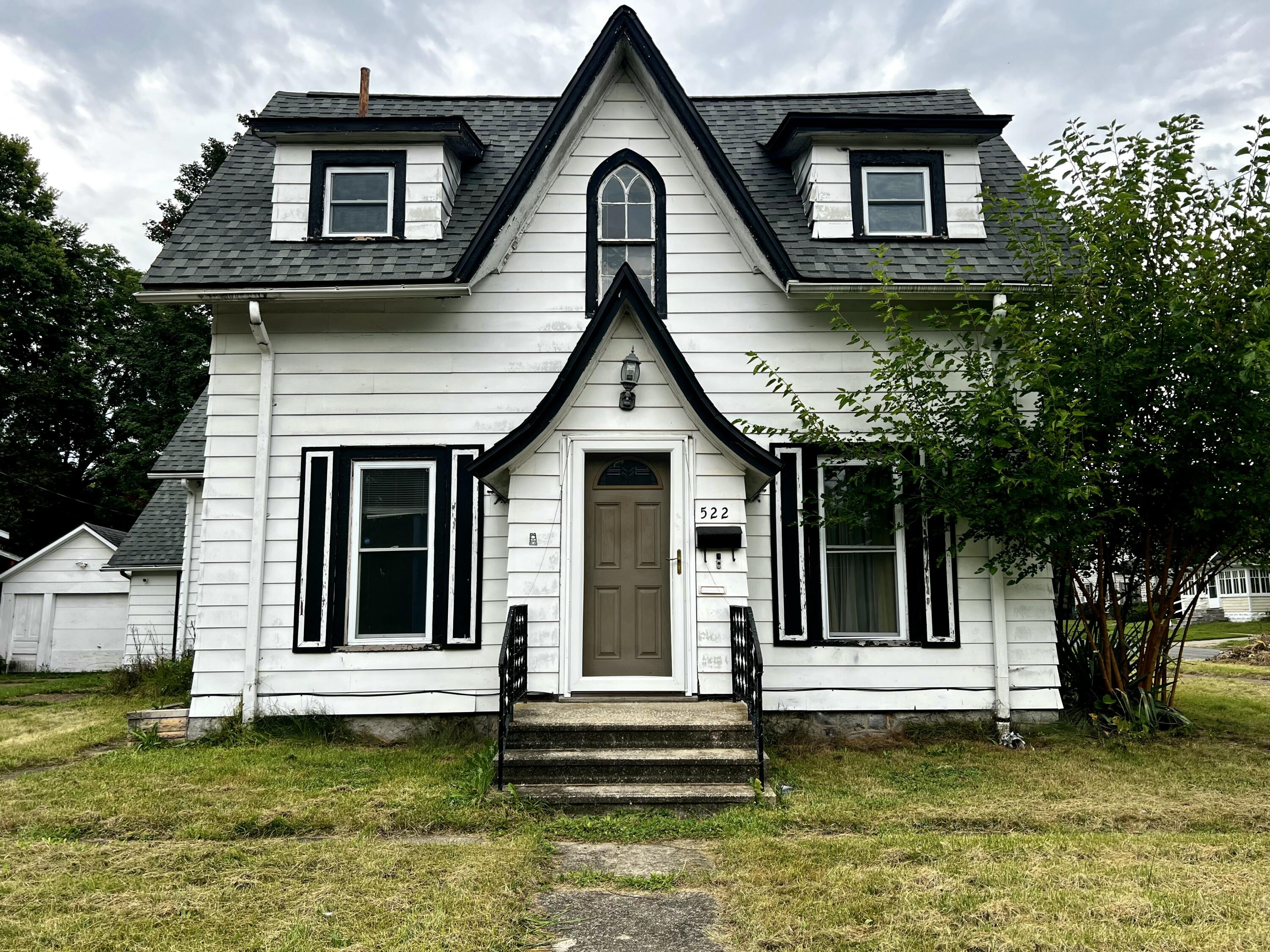 522 Walnut Street Property Photo 1