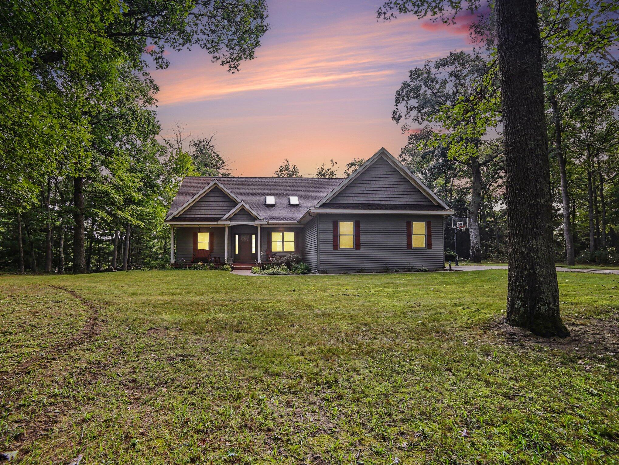 11404 Lorenson Road Property Photo 2