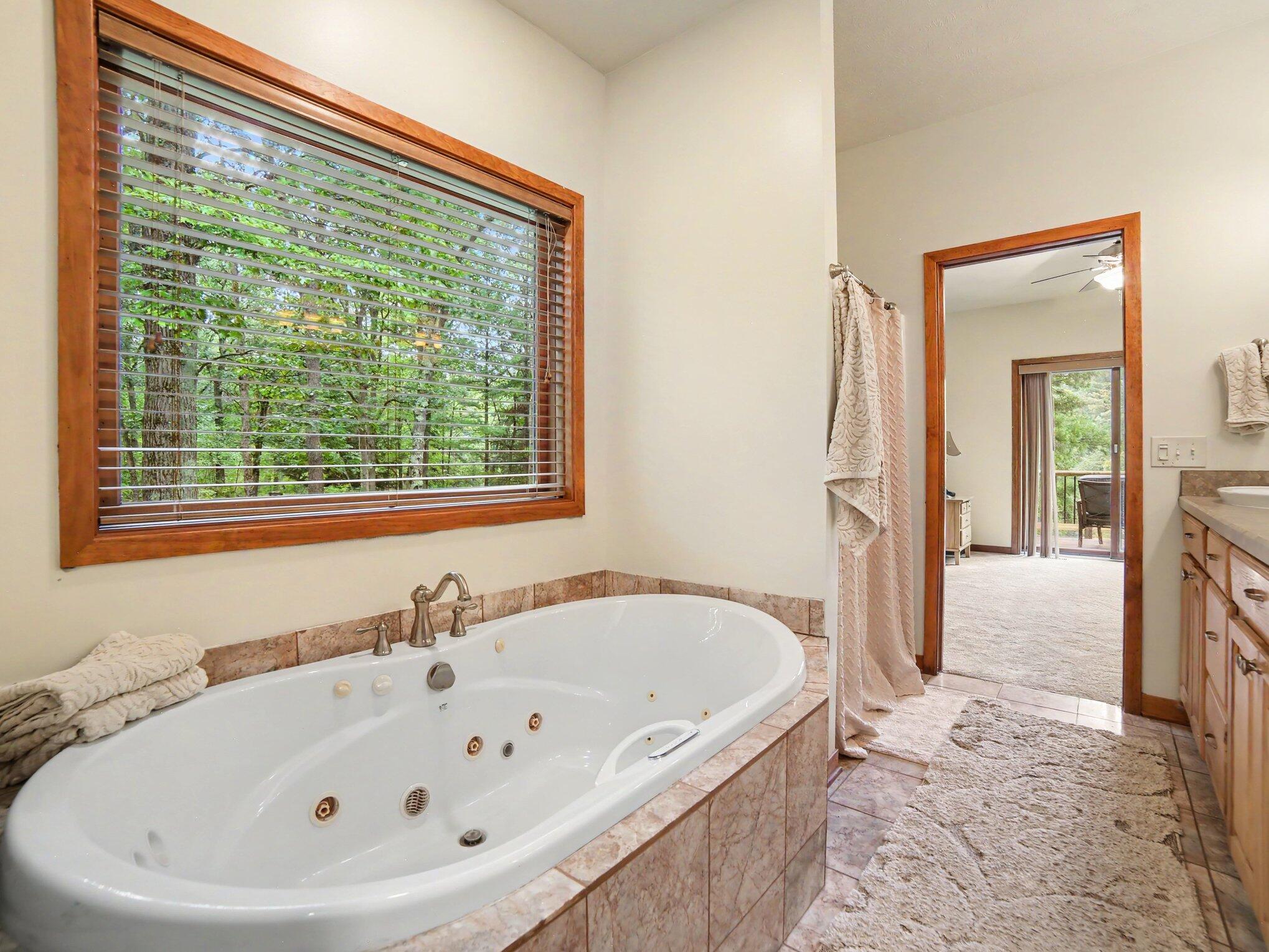 11404 Lorenson Road Property Photo 14