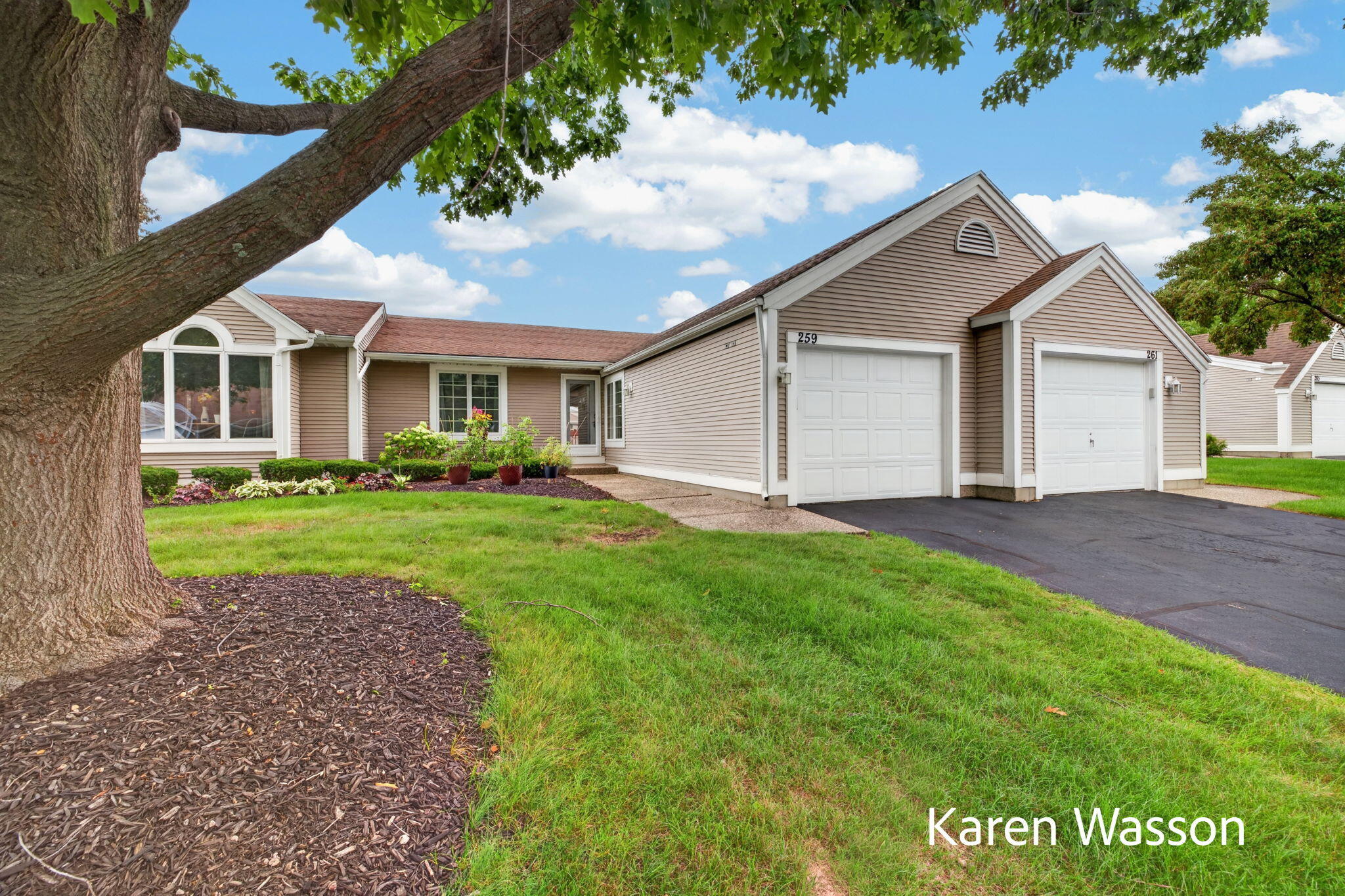259 Appletree Lane Property Photo 1