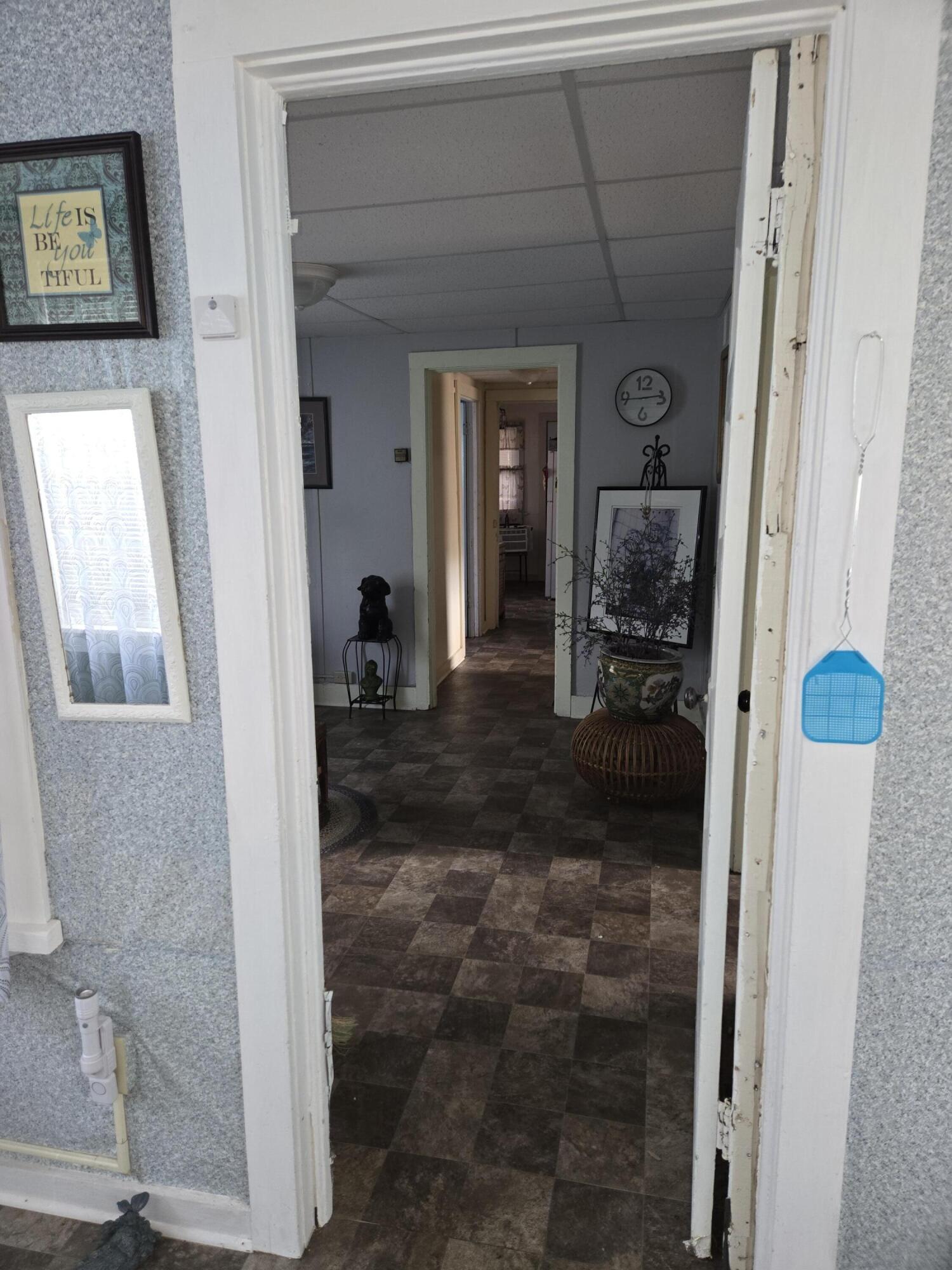 113 E Unity Drive Property Photo 8