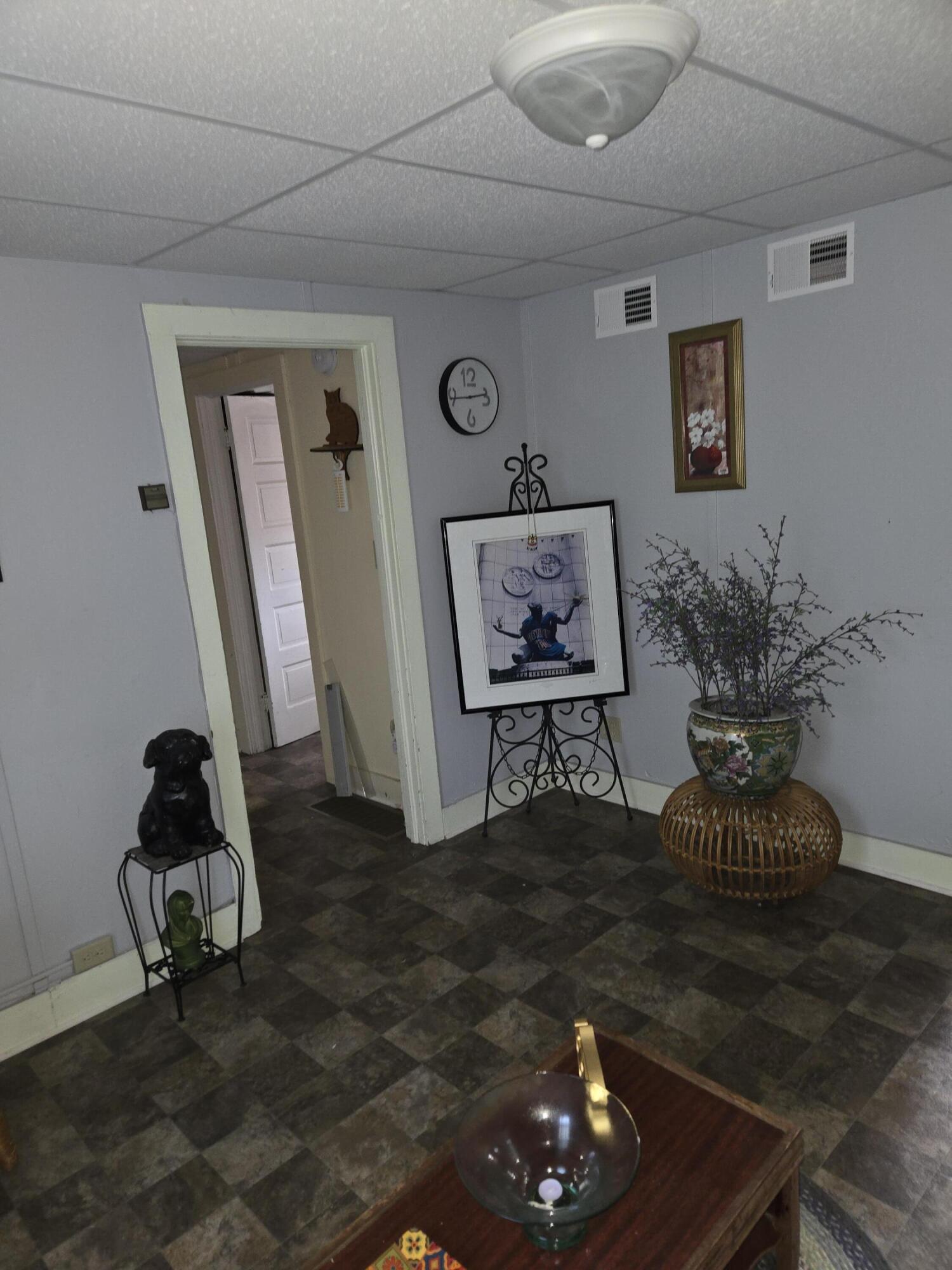 113 E Unity Drive Property Photo 9